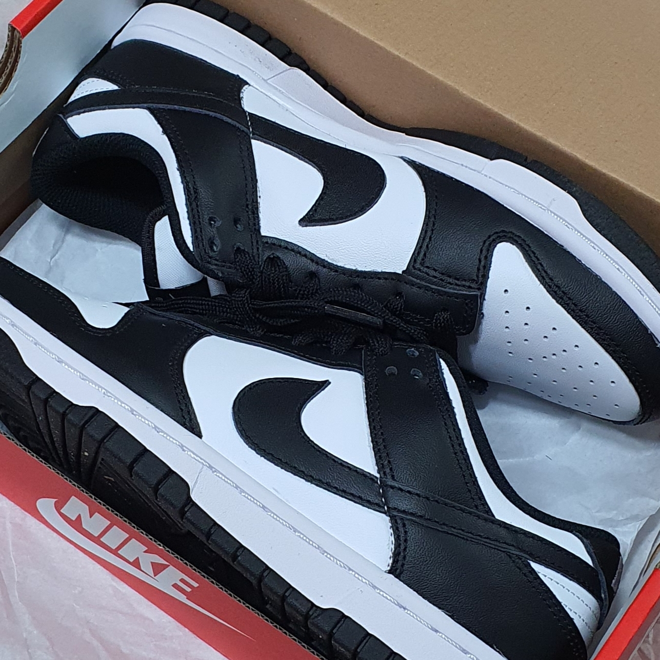 (W) Nike Dunk Low Black 착용 스타일