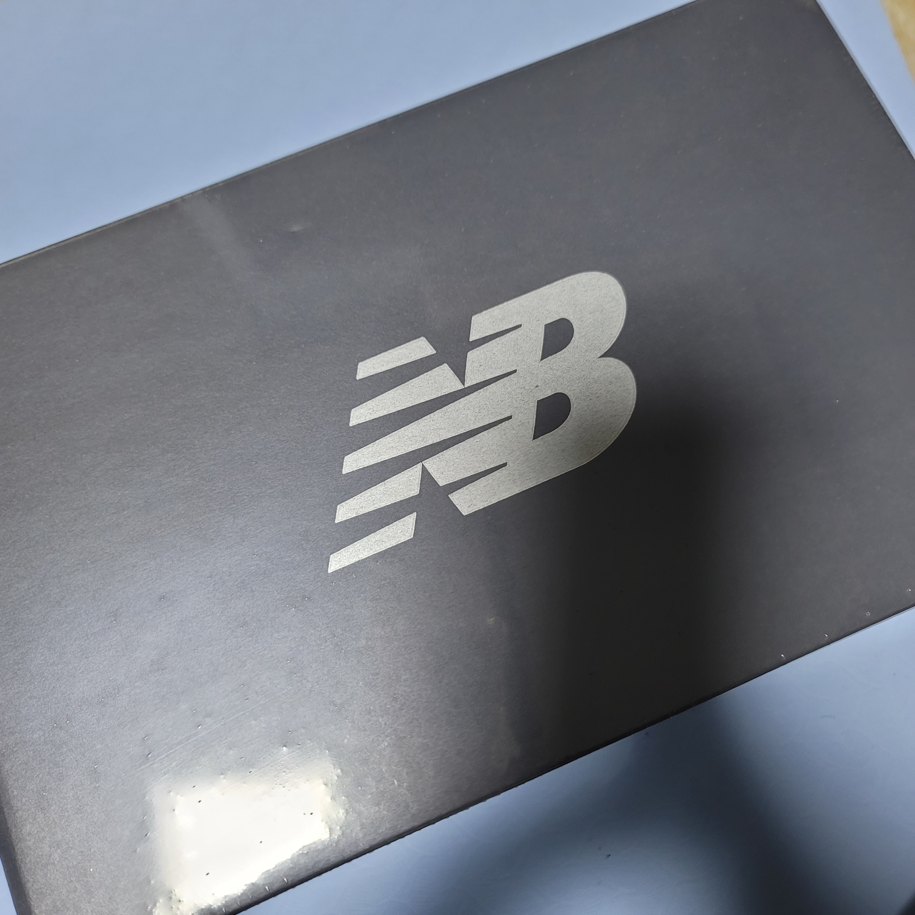 New Balance 2002R Rust Oxide 착용 스타일 - 1