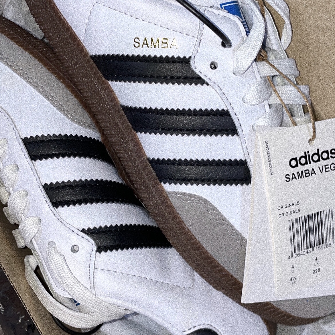 Adidas Samba Vegan White Black 착용 스타일 - 2