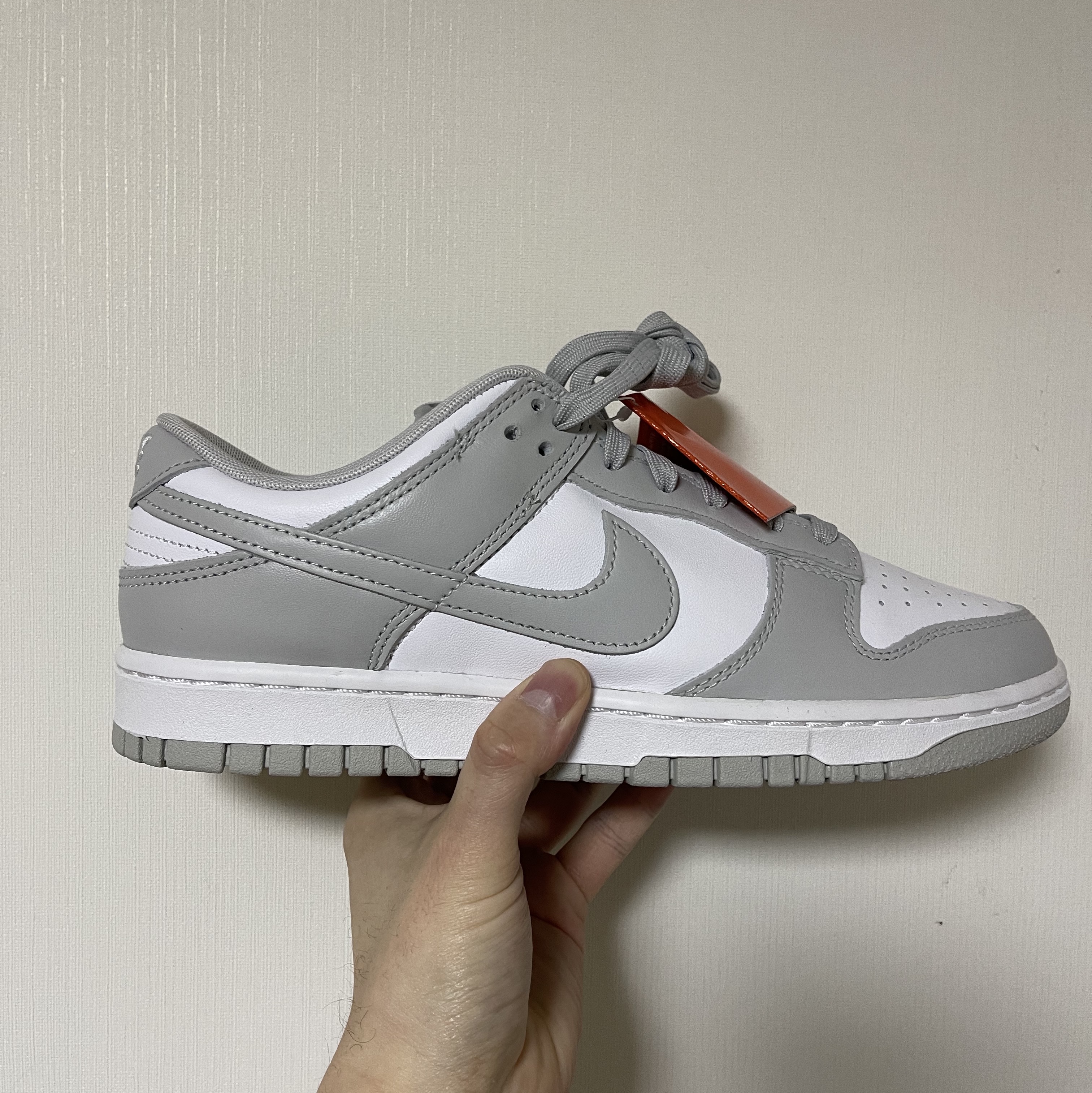Nike Dunk Low Retro Grey Fog 착용 스타일 - 1
