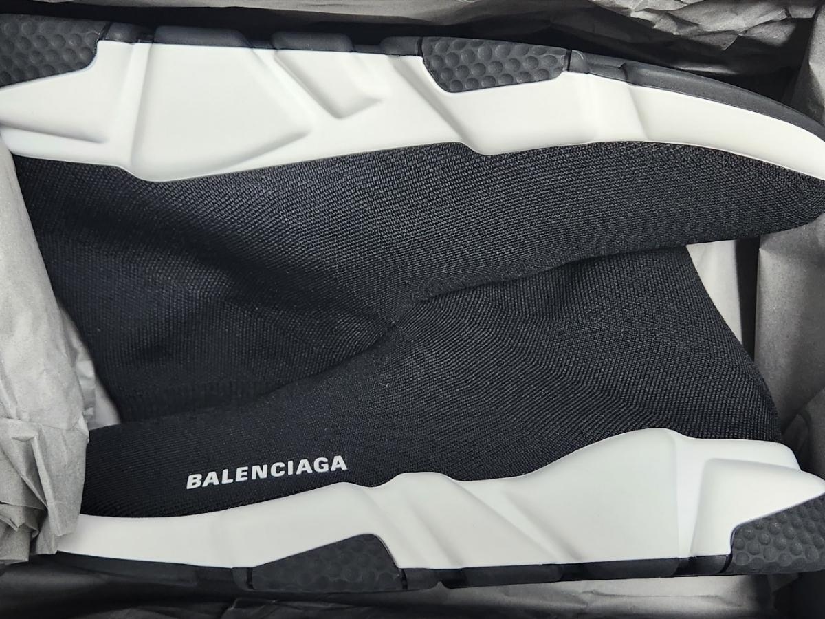 Balenciaga Speed Trainer Black White 2021/2022, (W) Balenciaga Speed Trainer Black White 2021/2022 착용 스타일