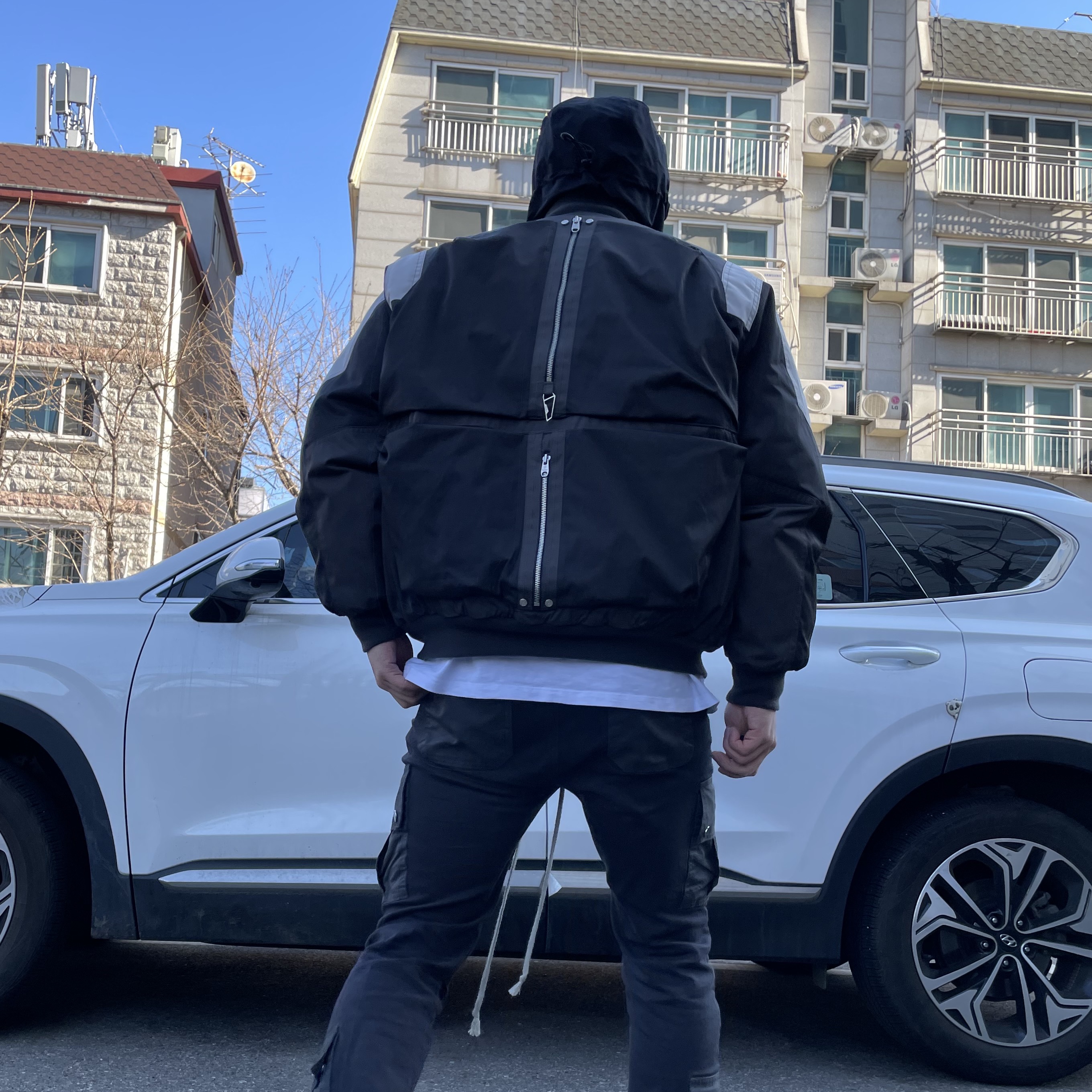 Undermycar Wani Kame Multi Block Pocket Turtle Bomber Driftwood - 22FW, Arc'teryx Beta Jacket Black 착용 스타일 - 4