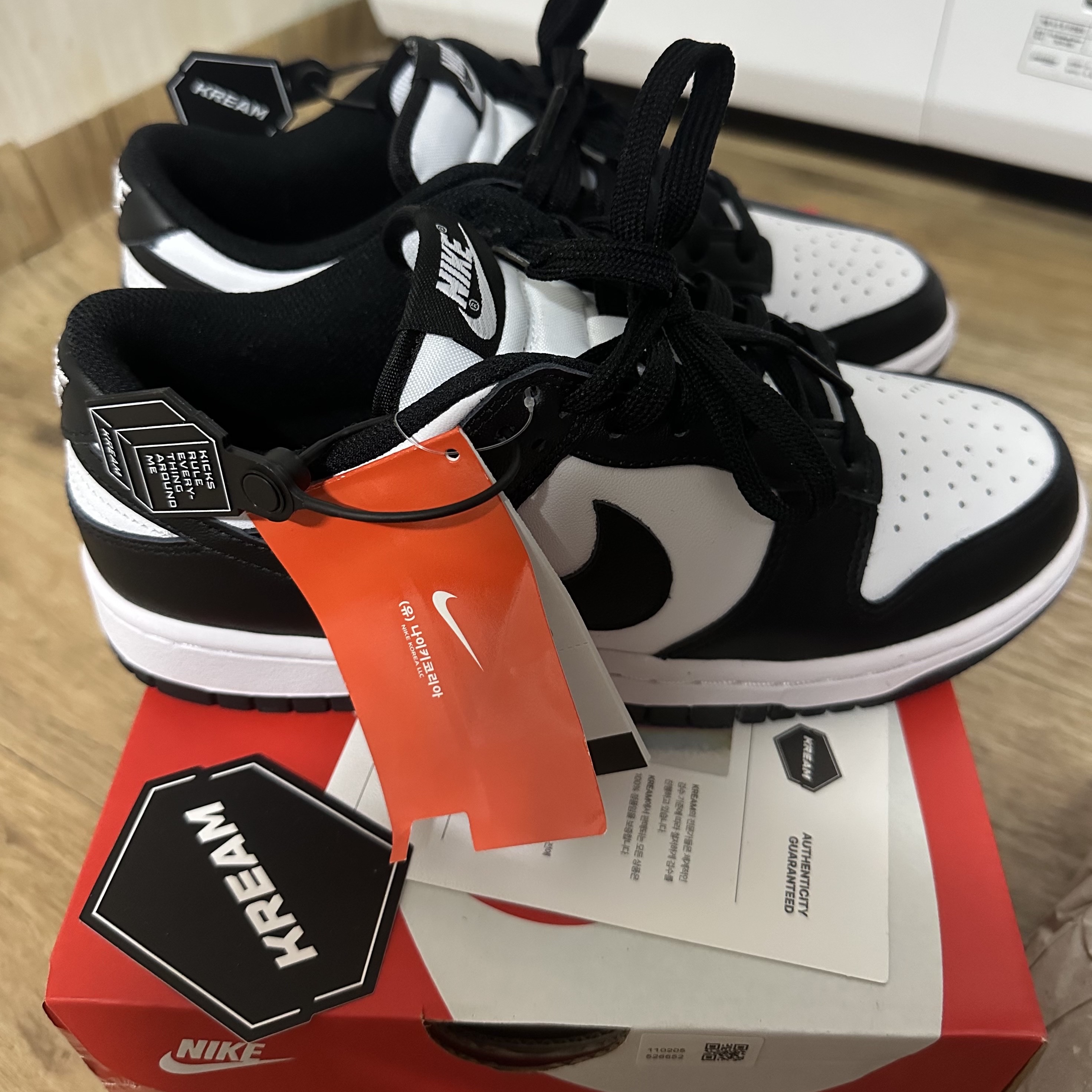 (W) Nike Dunk Low Black 착용 스타일