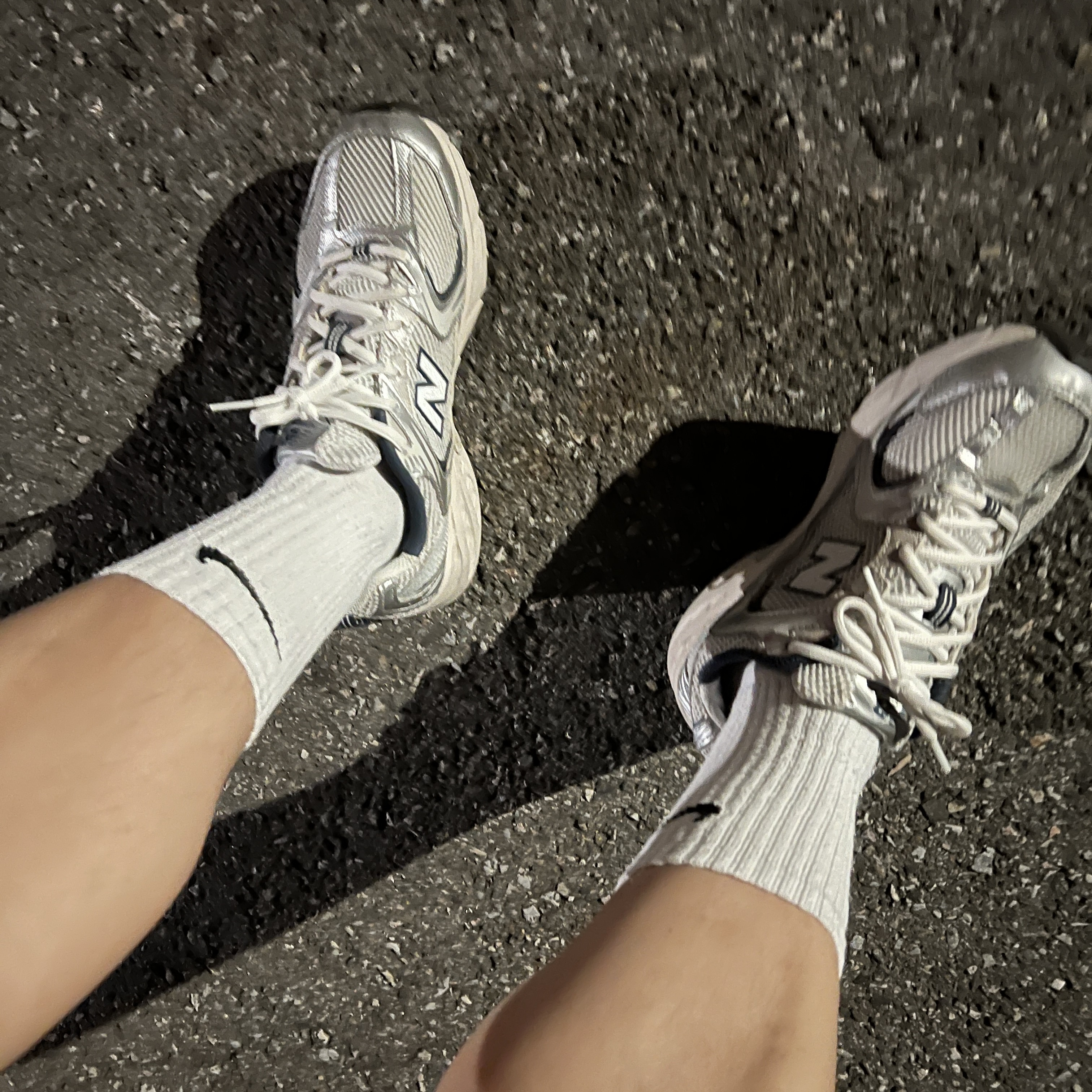 New Balance 530 Steel Grey 착용 스타일