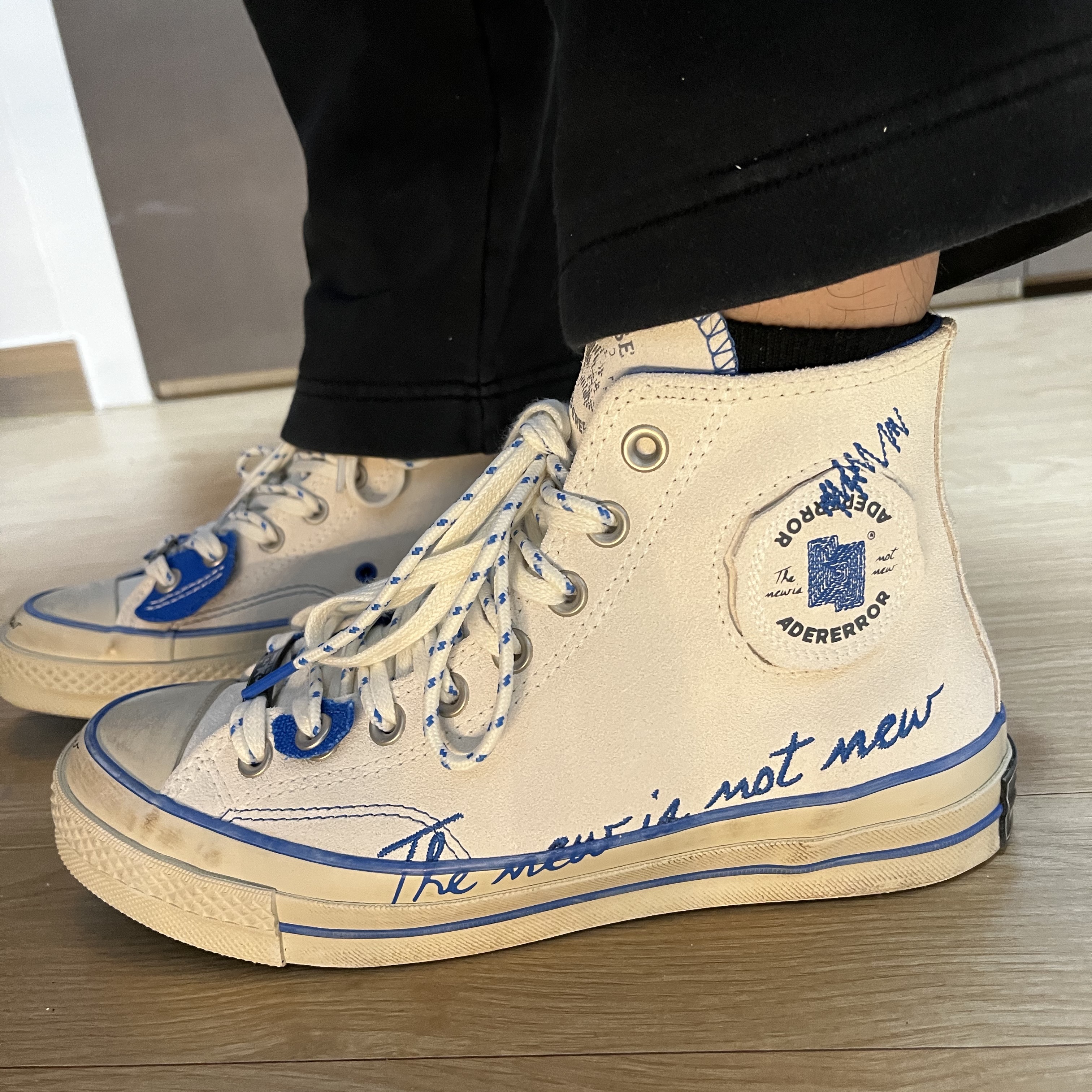 Converse x Ader Error Chuck 70 High White 착용 스타일 - 2
