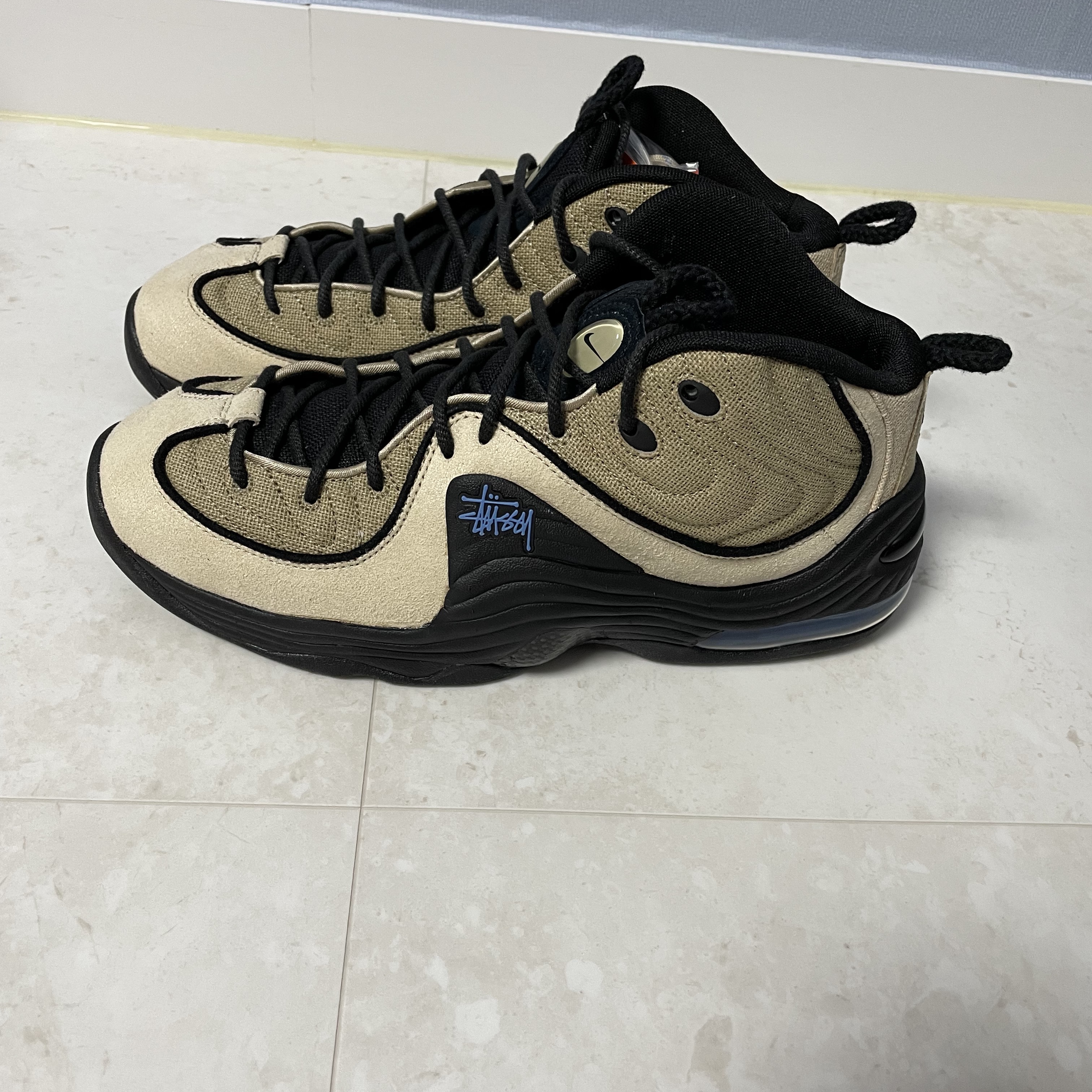 Nike x Stussy Air Penny II Rattan and Limestone 착용 스타일 - 1
