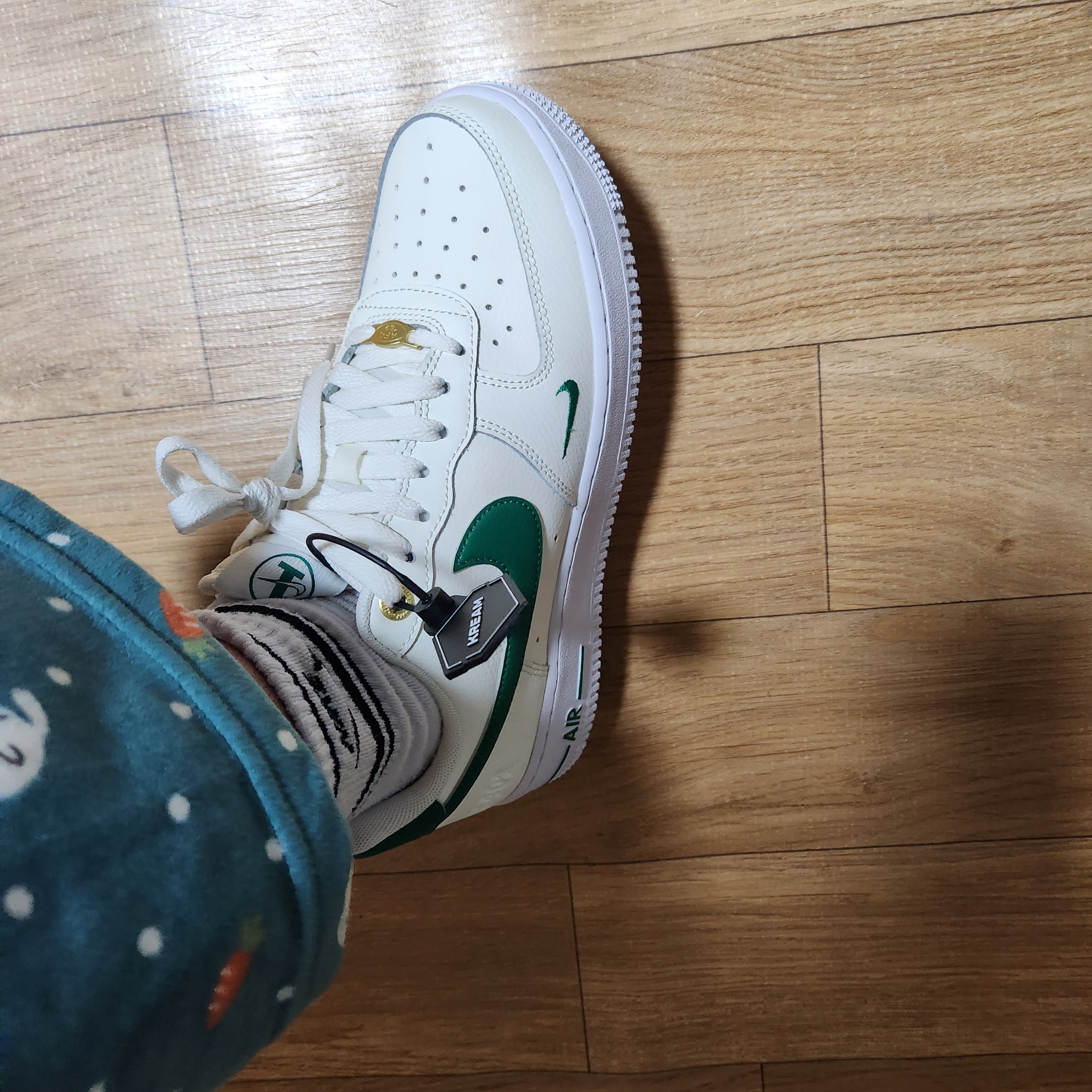 Nike Air Force 1 '07 LV8 40th Anniversary Join Forces Sail Malachite 착용 스타일