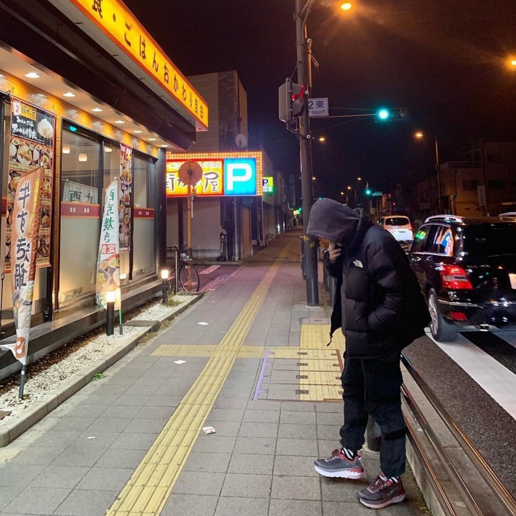 The North Face 1996 Retro Nuptse Jacket Black, Hoka x Opening Ceremony Bondi 5 Black 착용 스타일