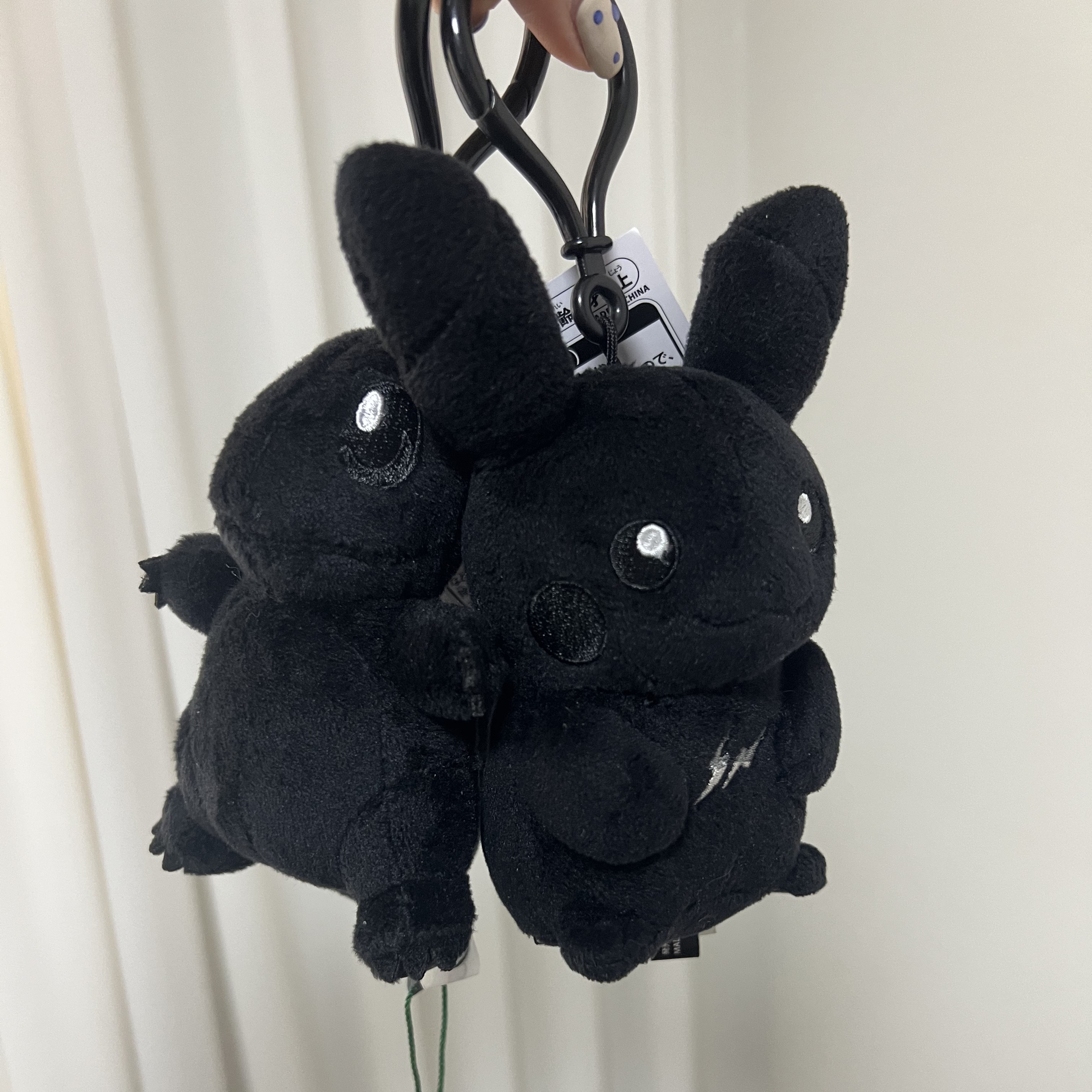 Fragment x Pokemon INN Thunderbolt Project TBP Mascot Key Ring Pikachu Black, Fragment x Pokemon INN Thunderbolt Project TBP Mascot Key Ring Zenigame Black 착용 스타일 - 1