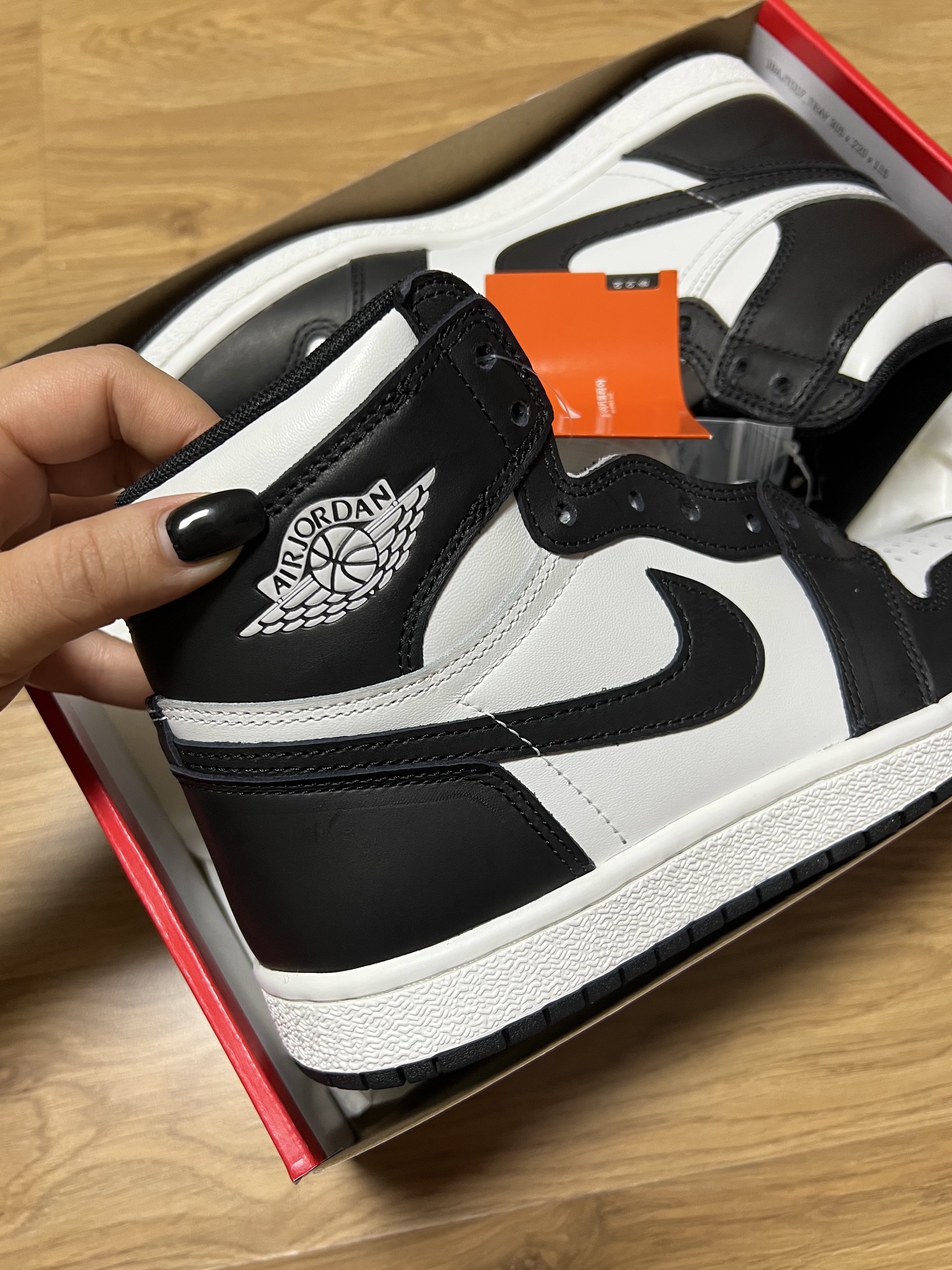 Jordan 1 High 85 Black White 착용 스타일 - 1