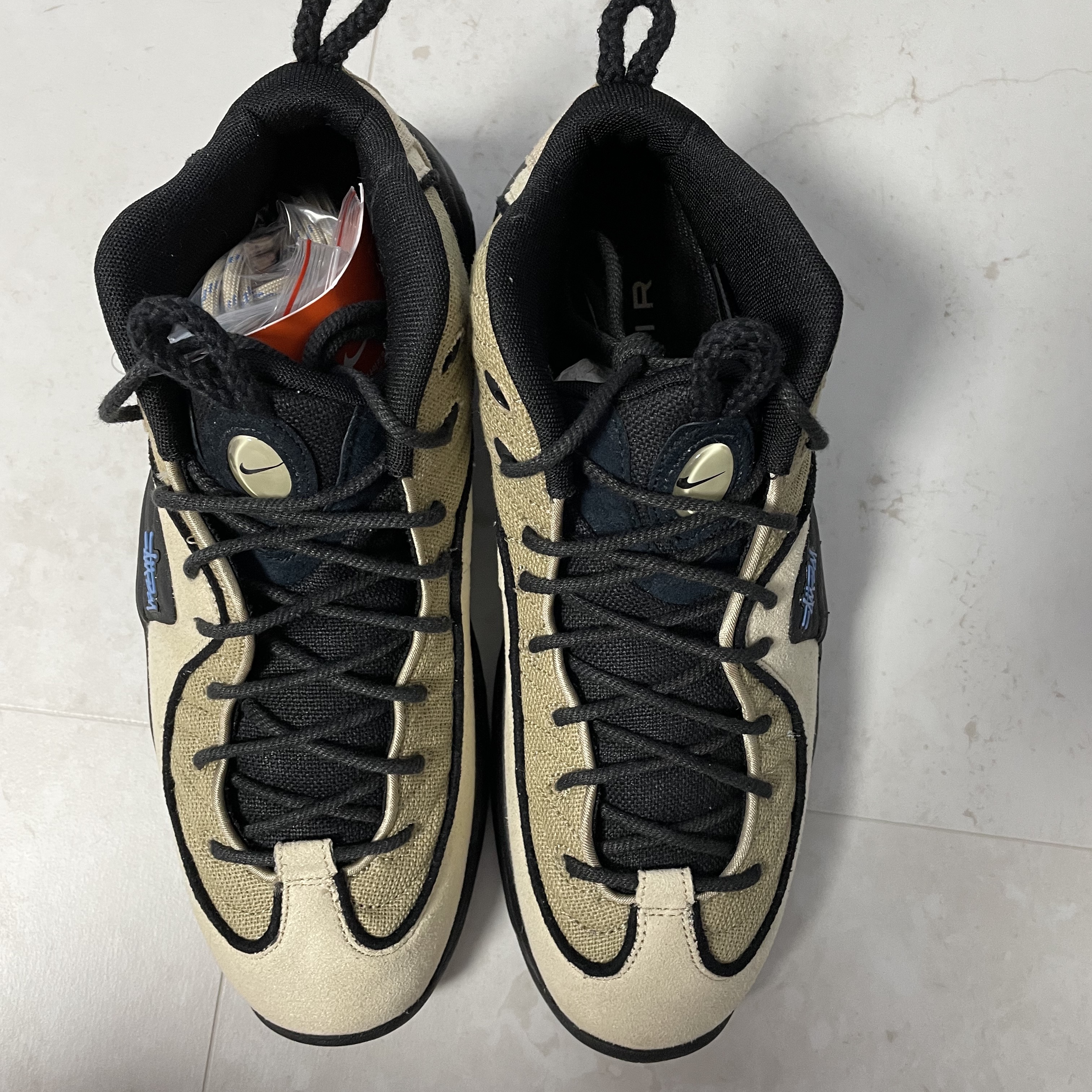 Nike x Stussy Air Penny II Rattan and Limestone 착용 스타일 - 2