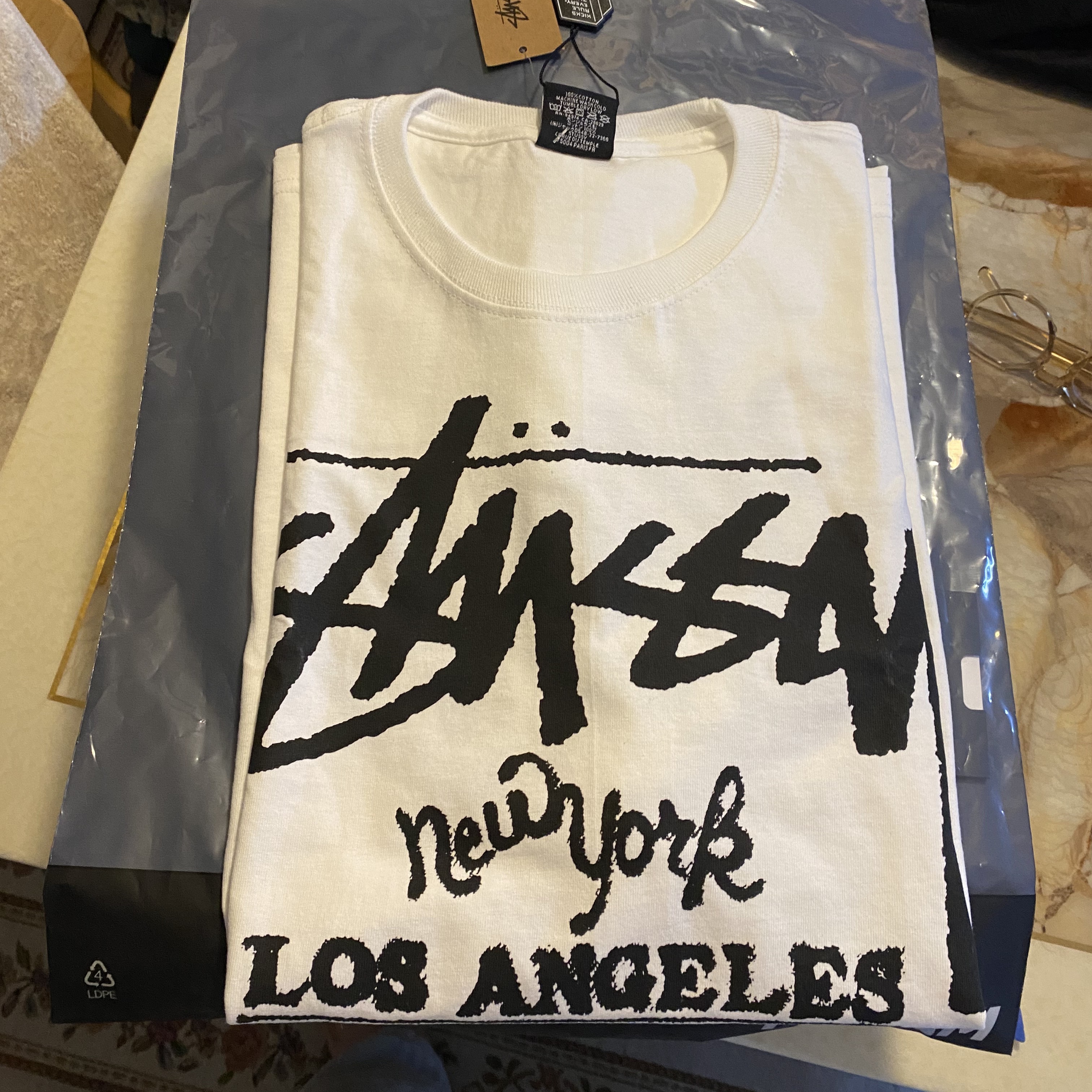 Stussy Tour T-Shirt White 착용 스타일 - 2