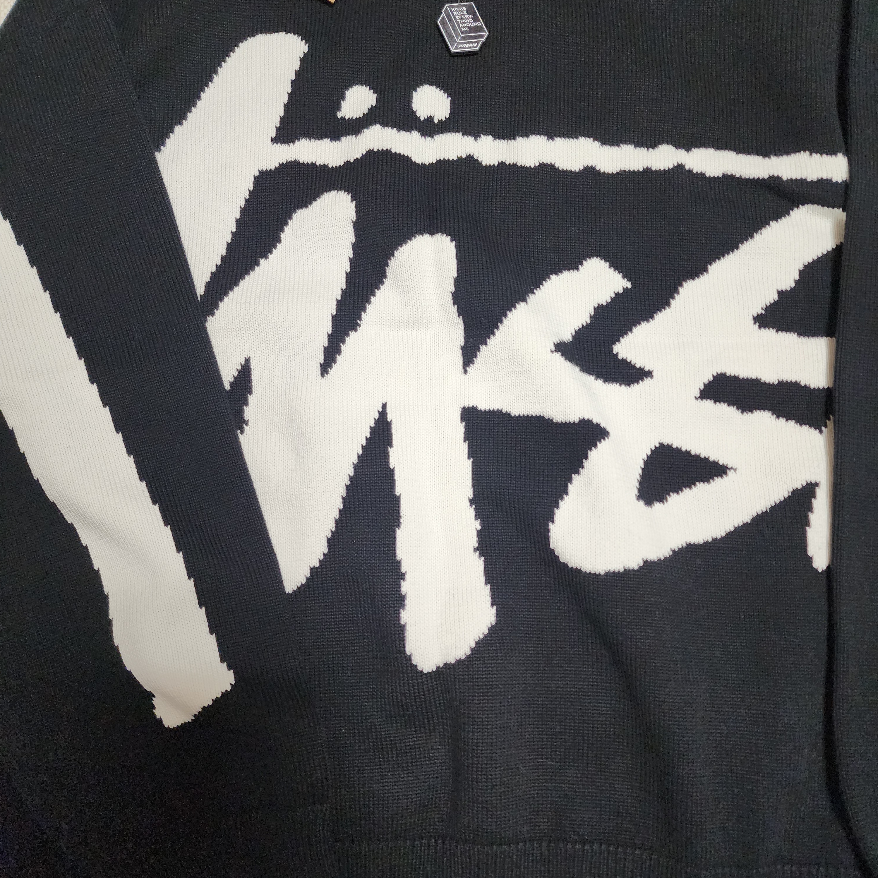 Stussy Stock Sweater Black 착용 스타일