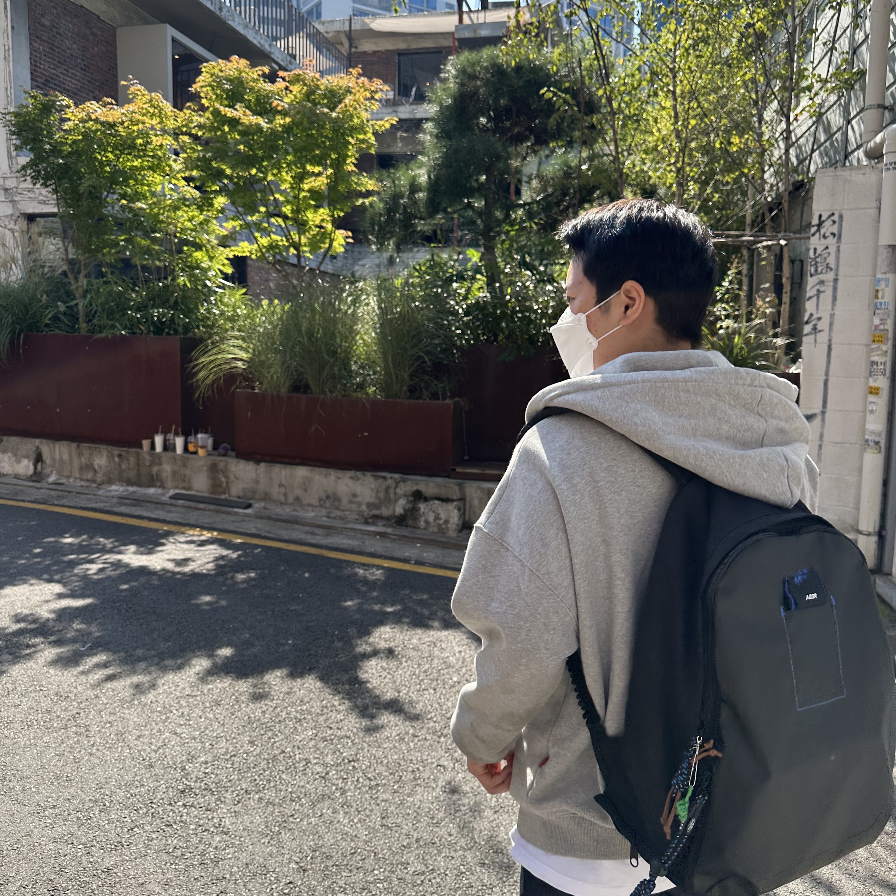 Ader Error x Eastpak Pak’r Backpack Black 착용 스타일