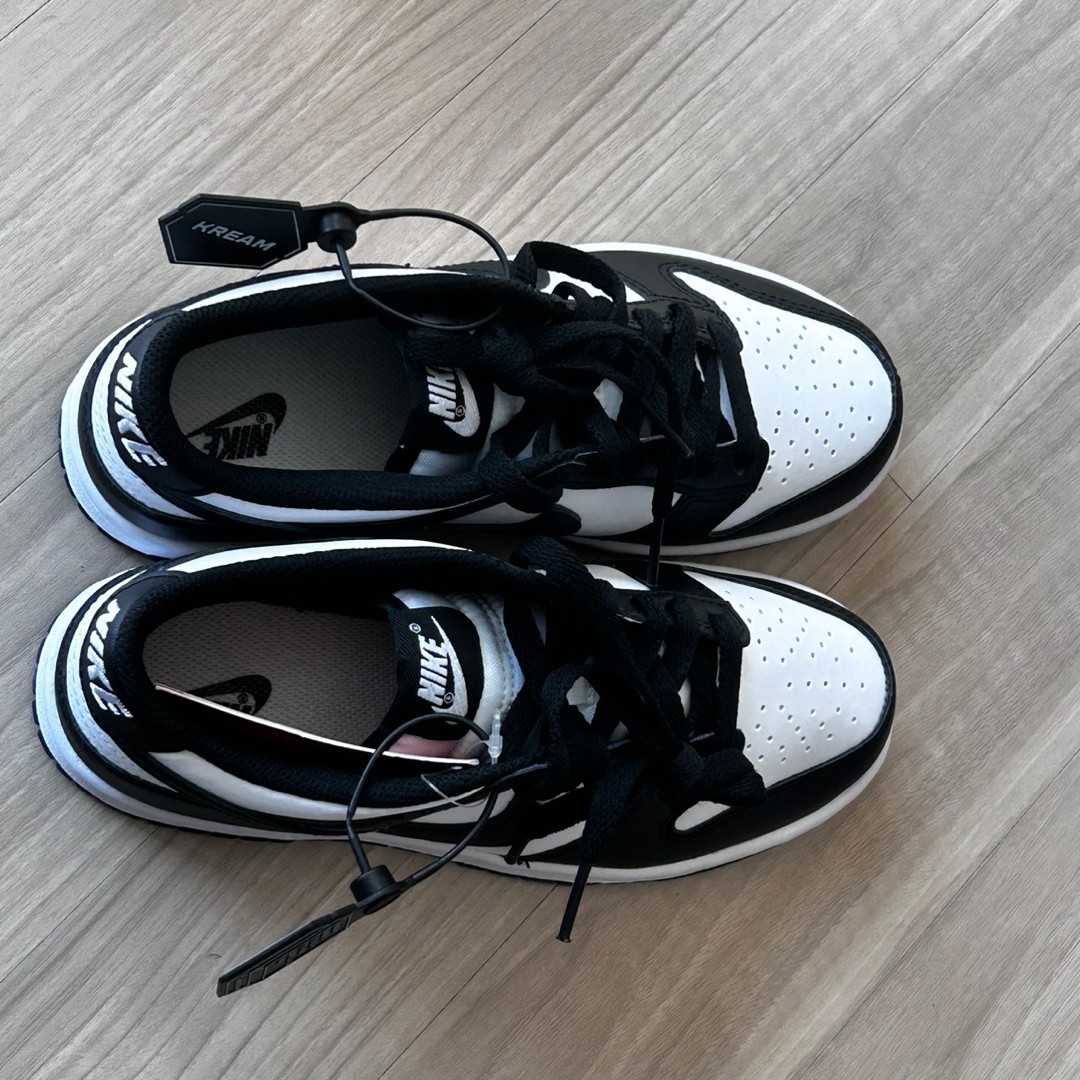 (GS) Nike Dunk Low Black 착용 스타일