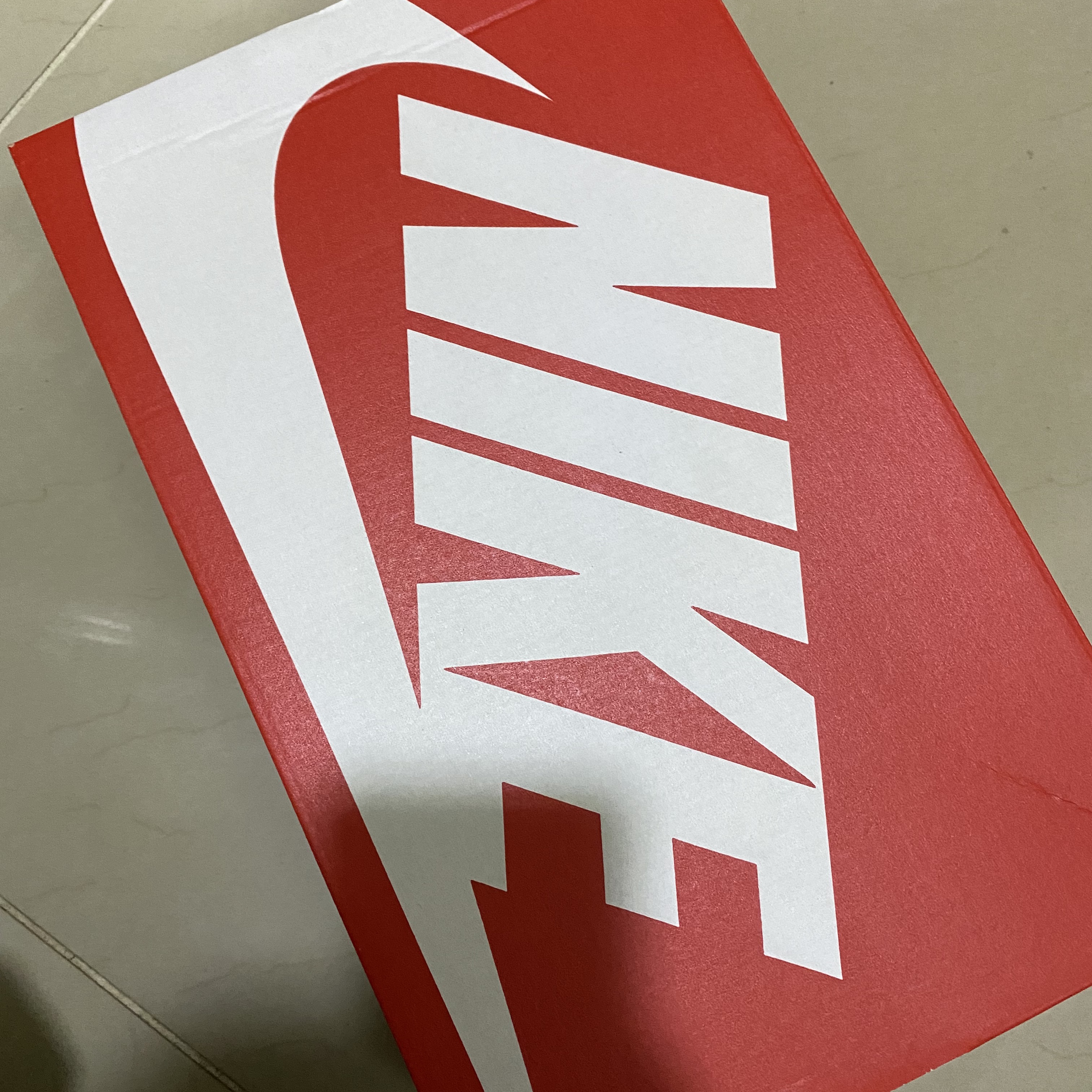(W) Nike Dunk High Black and White 착용 스타일 - 2