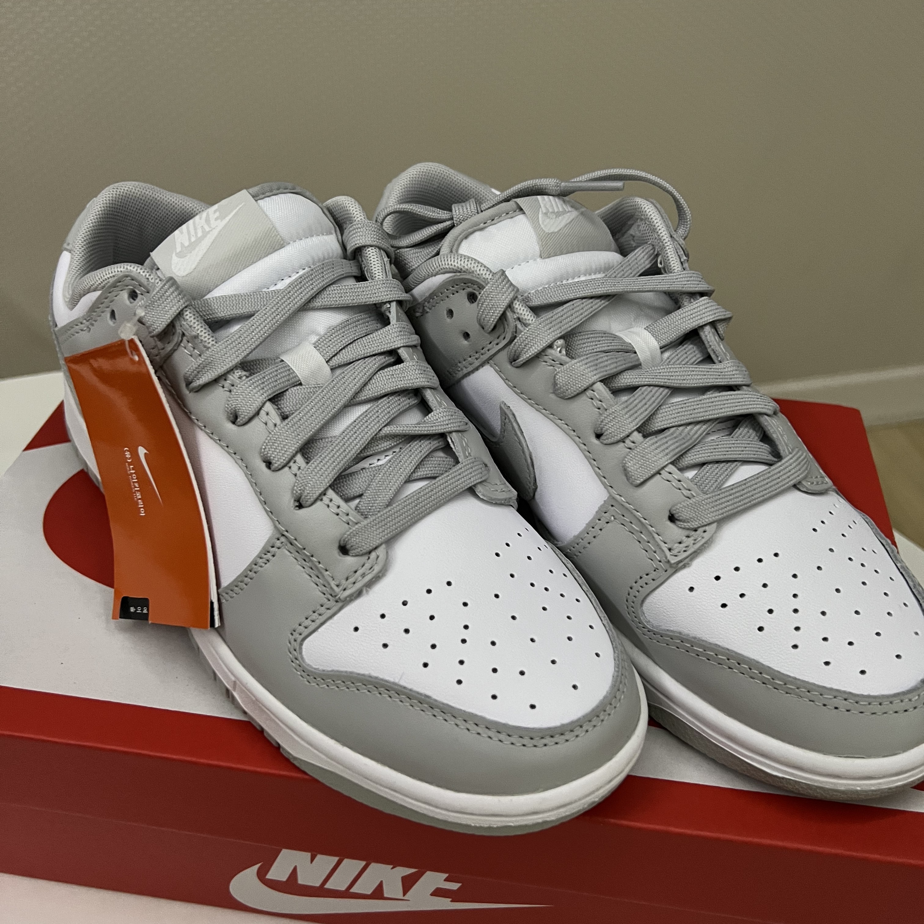 Nike Dunk Low Retro Grey Fog 착용 스타일 - 3