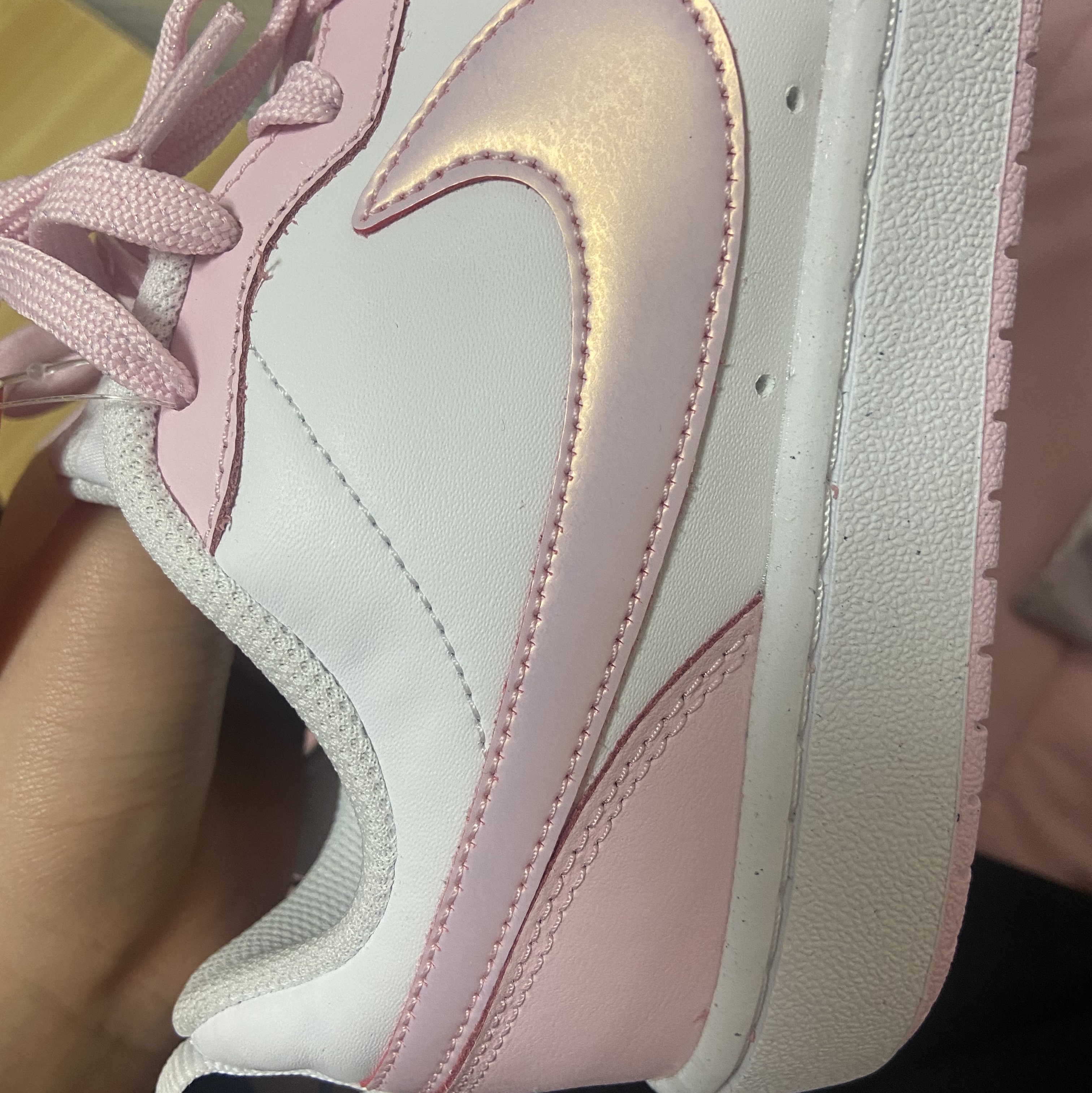 (GS) Nike Court Borough 2 SE White Pink Foam 착용 스타일