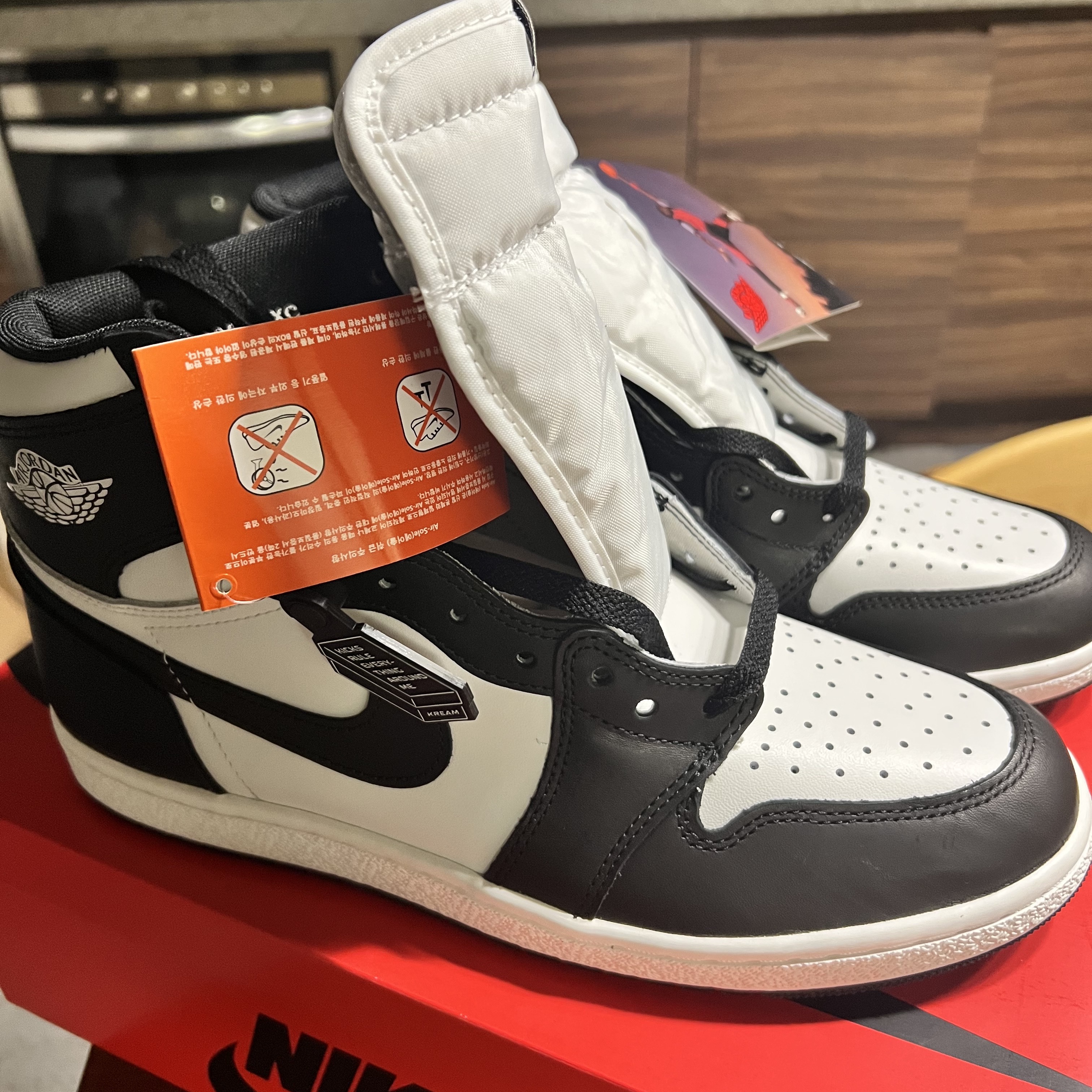 Jordan 1 High 85 Black White 착용 스타일 - 1