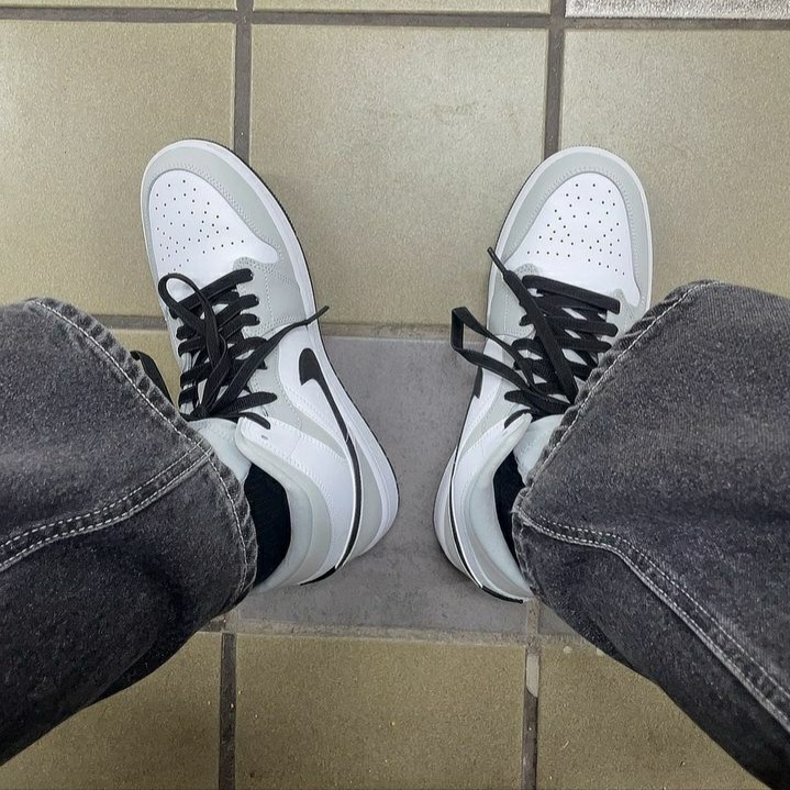 (W) Jordan 1 Mid Grey Fog 착용 스타일