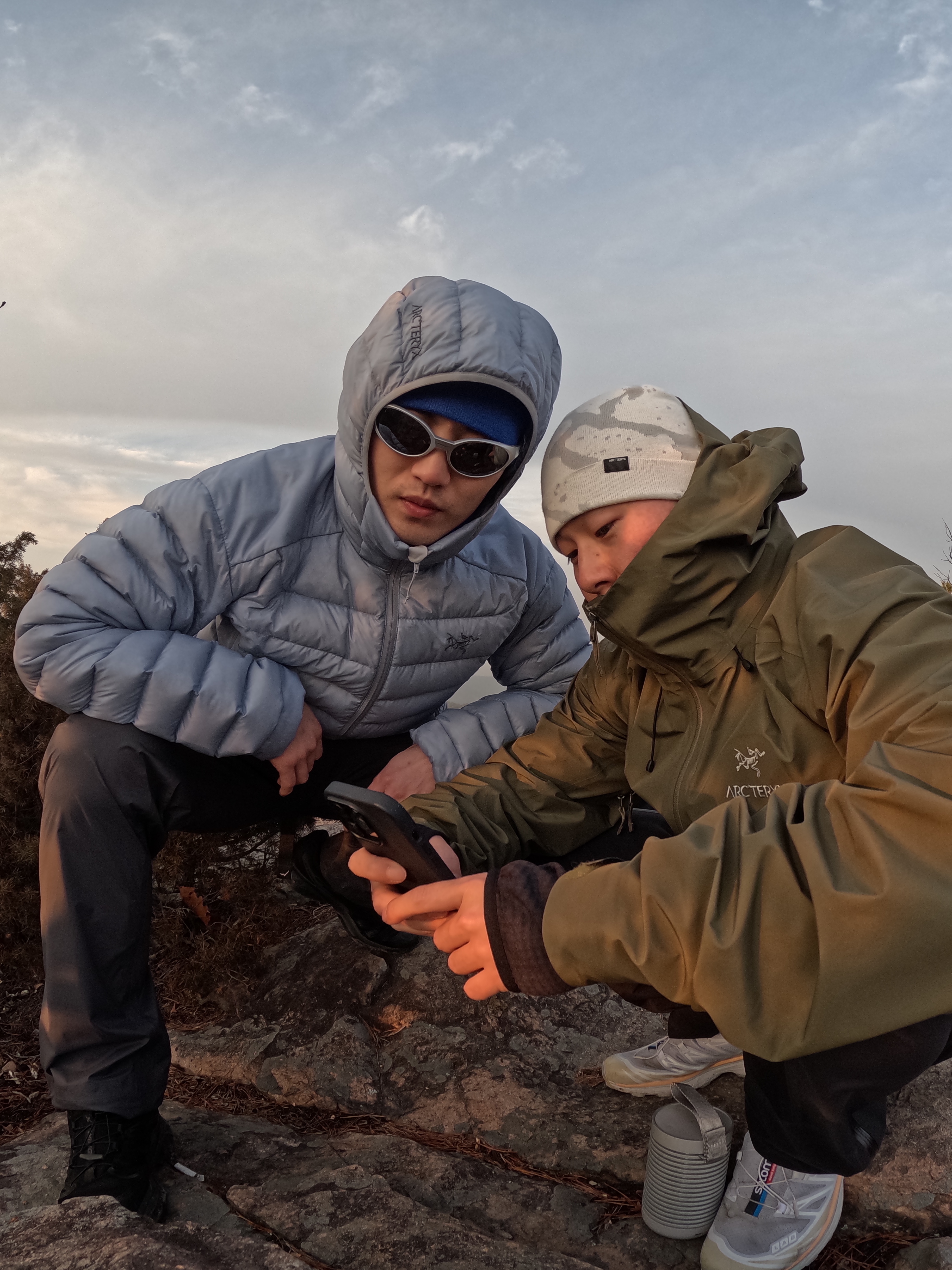 Arc'teryx Bird Head Toque Phenom, Sansan Gear Heavyweight Down Jacket Jade - 22FW 착용 스타일 - 4