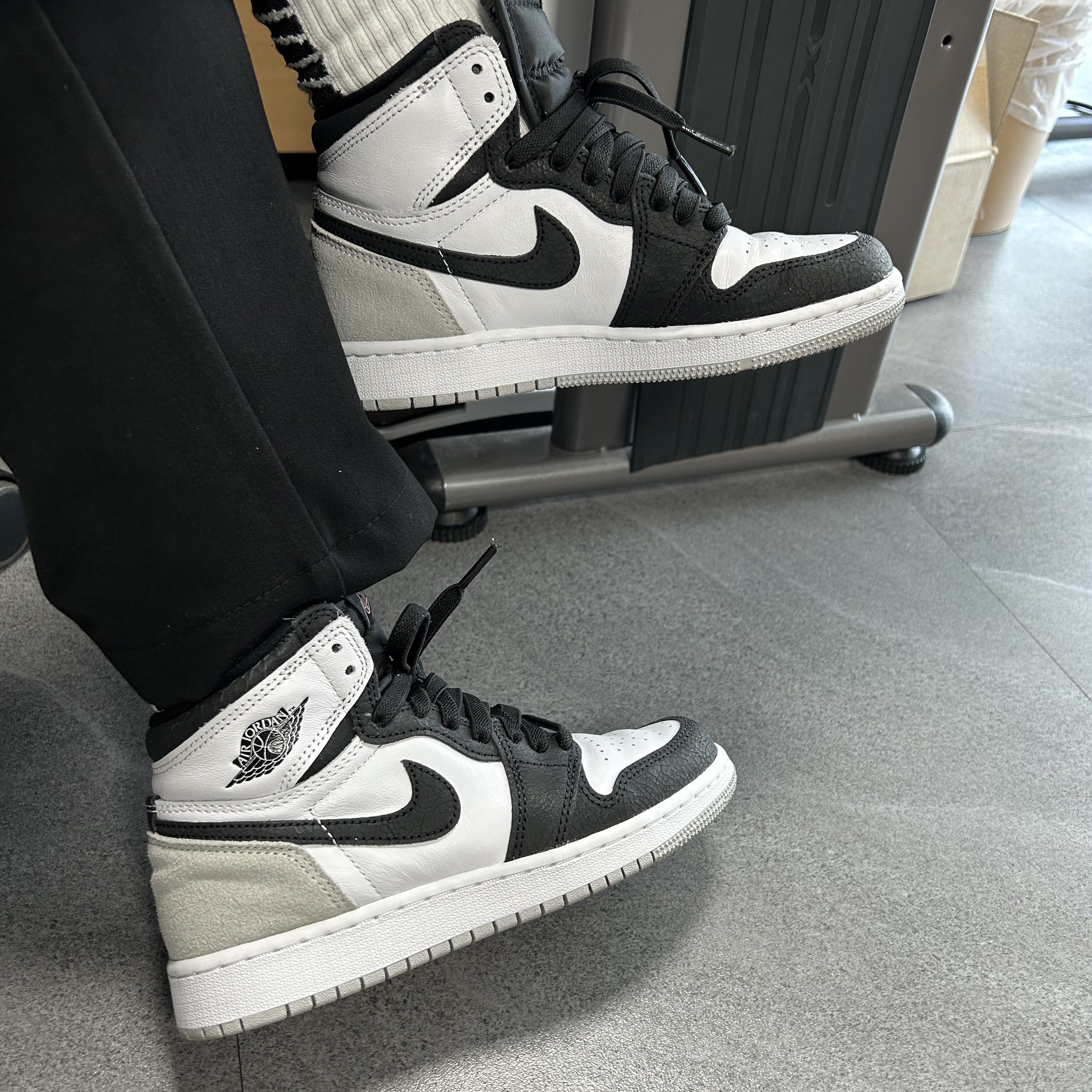(GS) Jordan 1 Retro High OG Bleached Coral 착용 스타일