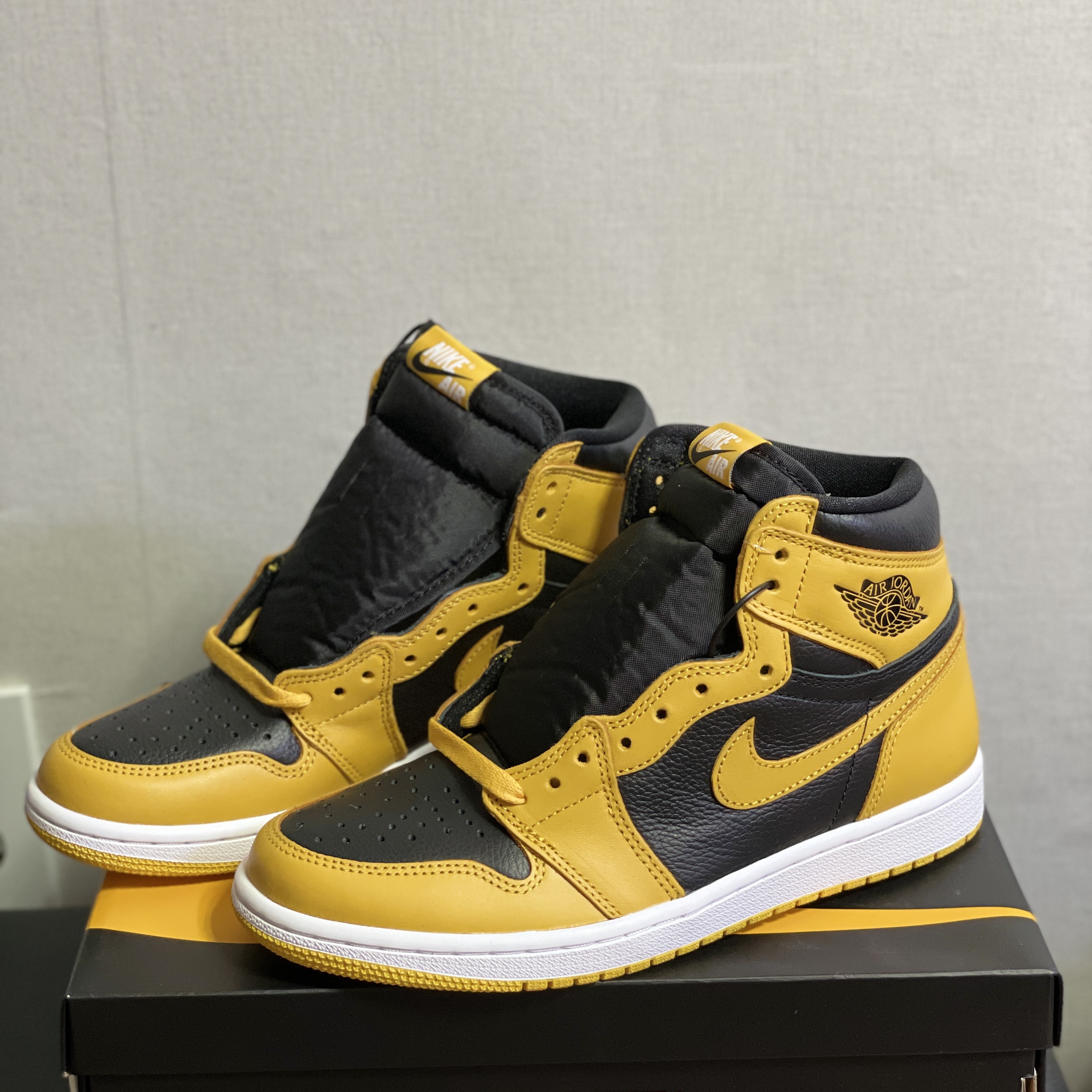 Jordan 1 Retro High OG Pollen 착용 스타일 - 1