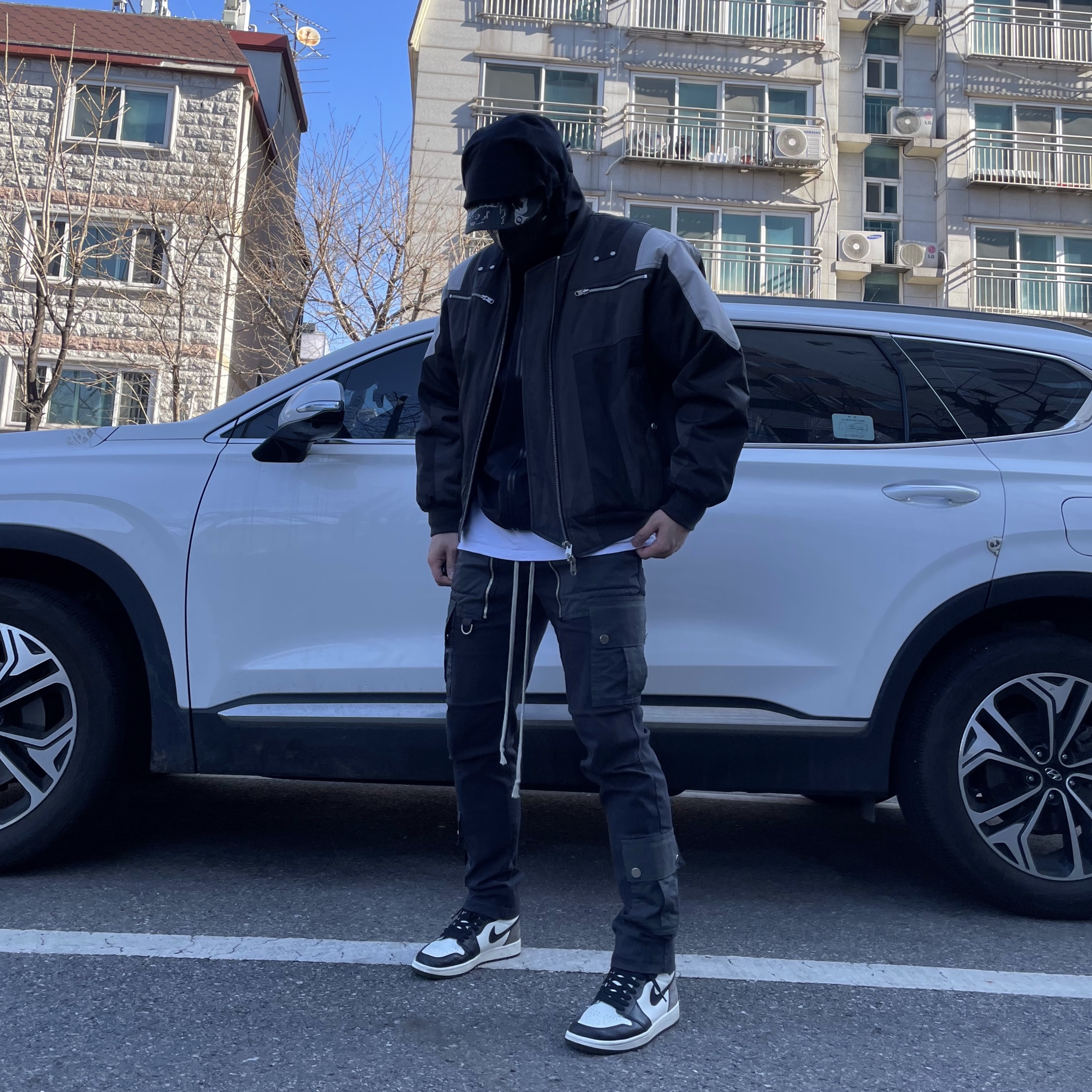 Undermycar Wani Kame Multi Block Pocket Turtle Bomber Driftwood - 22FW, Arc'teryx Beta Jacket Black 착용 스타일 - 3