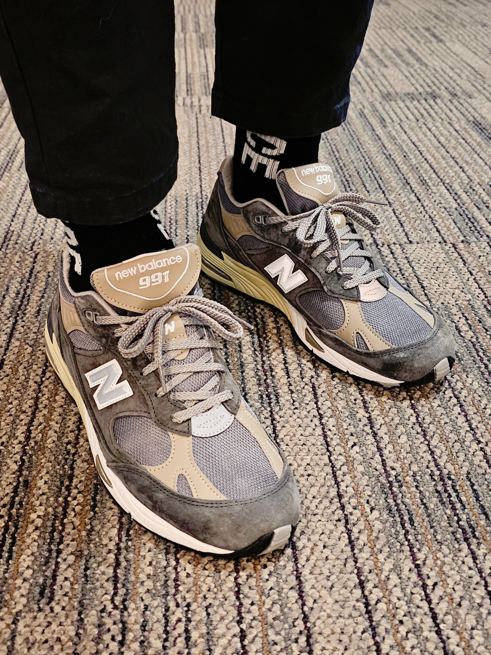 New Balance 991 Made in UK 40th Anniversary Grey 착용 스타일