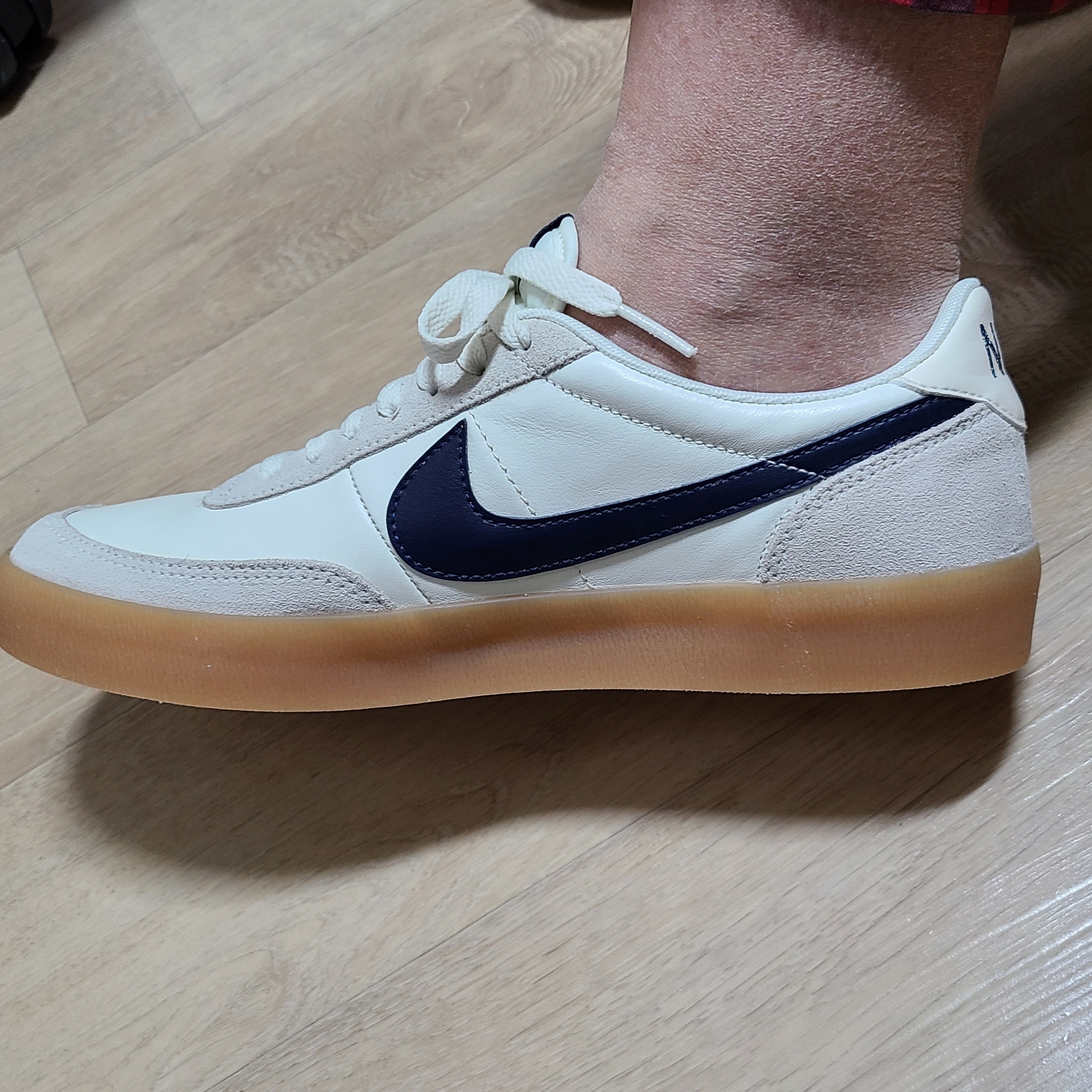 Nike x J.Crew Killshot 2 Sail Midnight Navy 착용 스타일 - 3