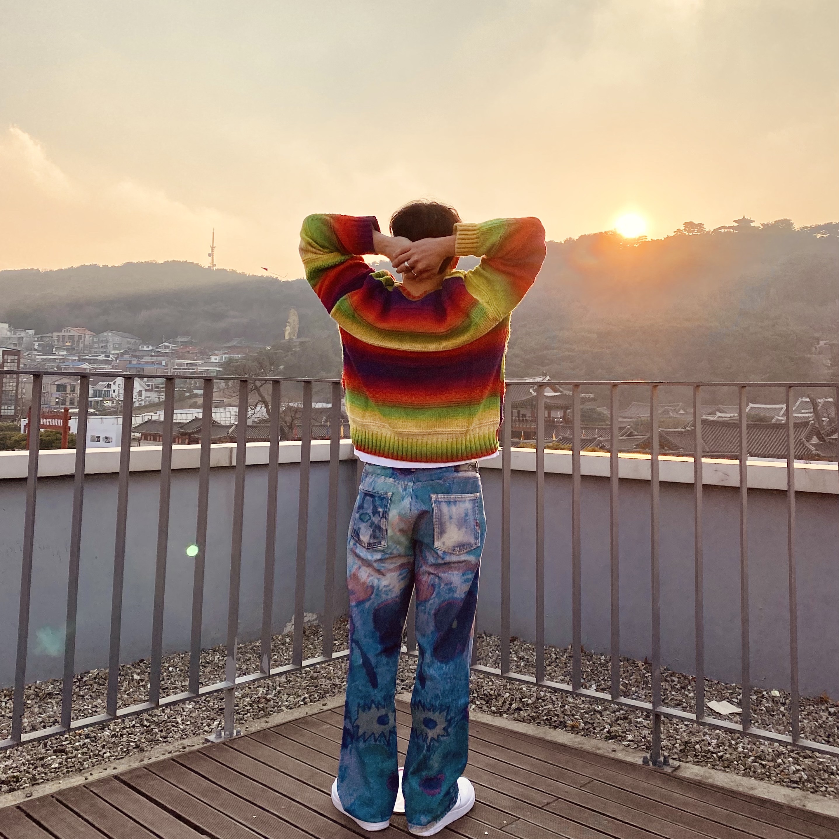 Supreme Gradient Stripe Sweater Multicolor - 22FW, Our Legacy Third Cut Digital Chalk Flower Denim 착용 스타일 - 3