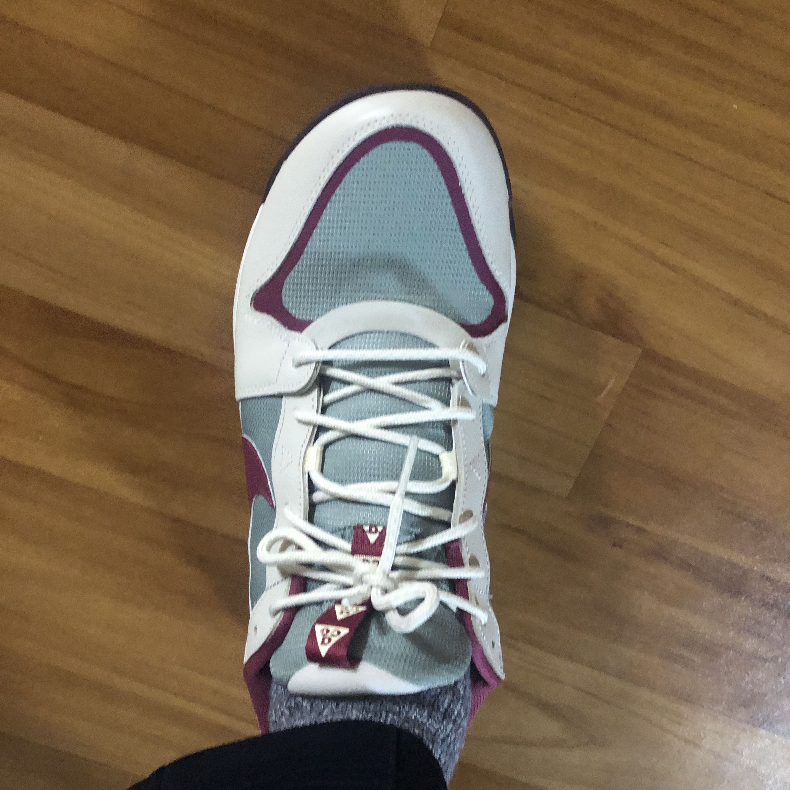 Nike ACG Lowcate Mica Green Light Bone 착용 스타일 - 2