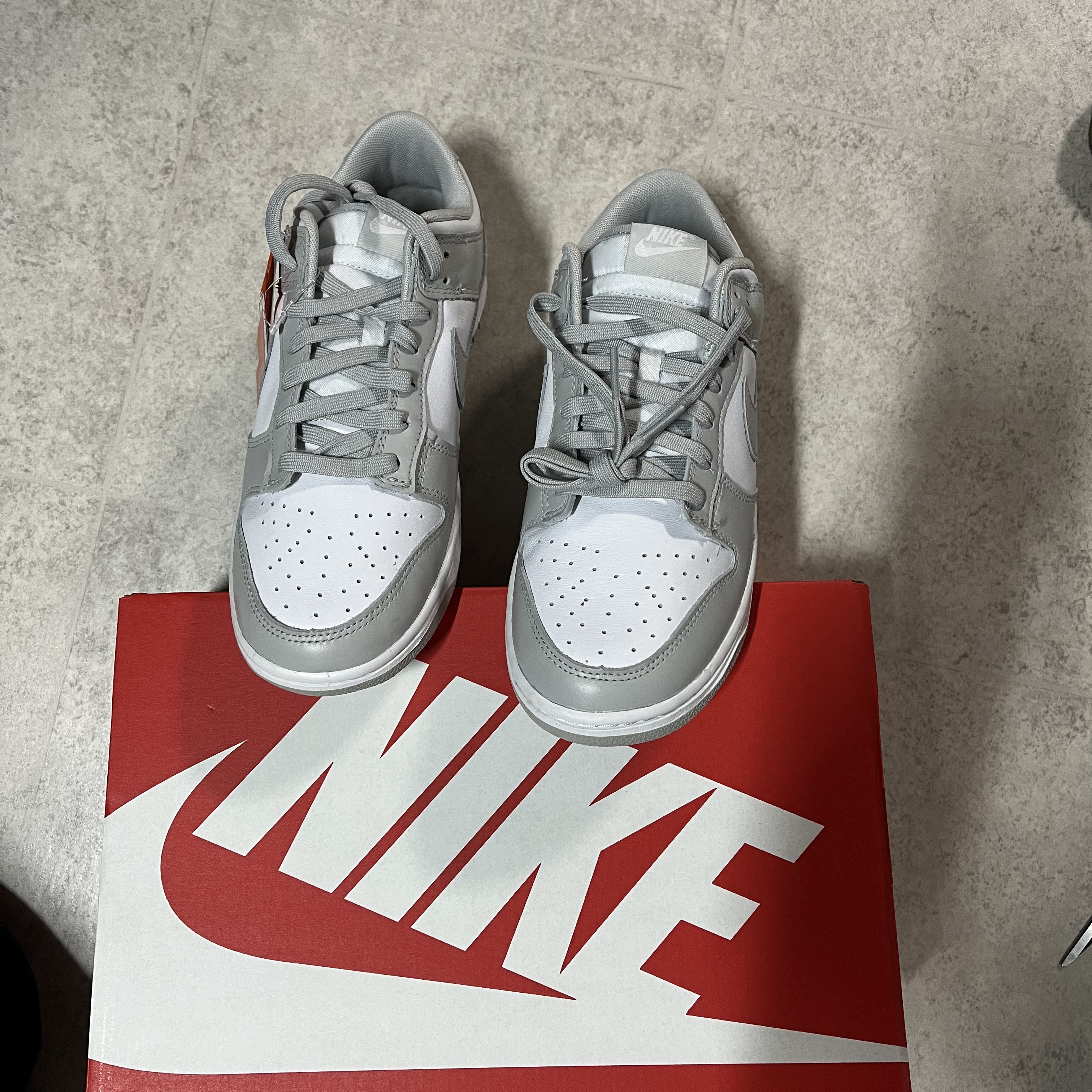 Nike Dunk Low Retro Grey Fog 착용 스타일 - 1