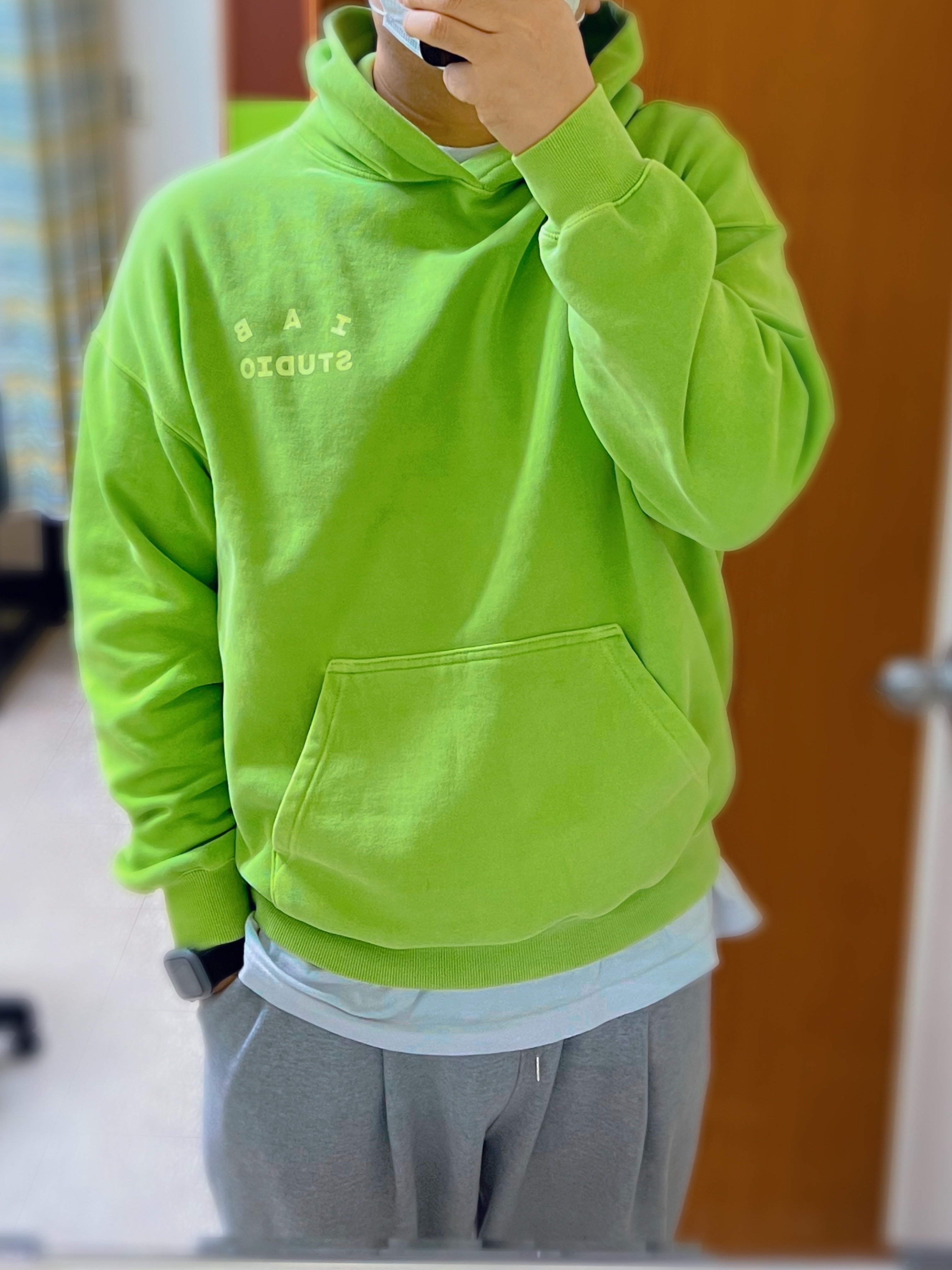 IAB Studio Pigment Hoodie & Sack Apple Green, IAB Studio Pigment Hoodie Apple Green 착용 스타일 - 4