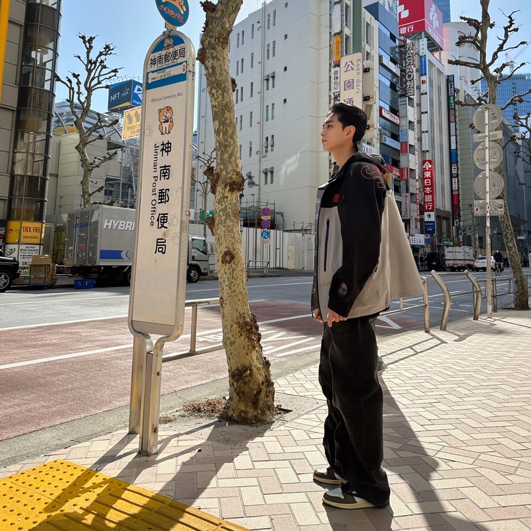 Supreme x The North Face Taped Seam Shell Jacket Grey - 22FW 착용 스타일