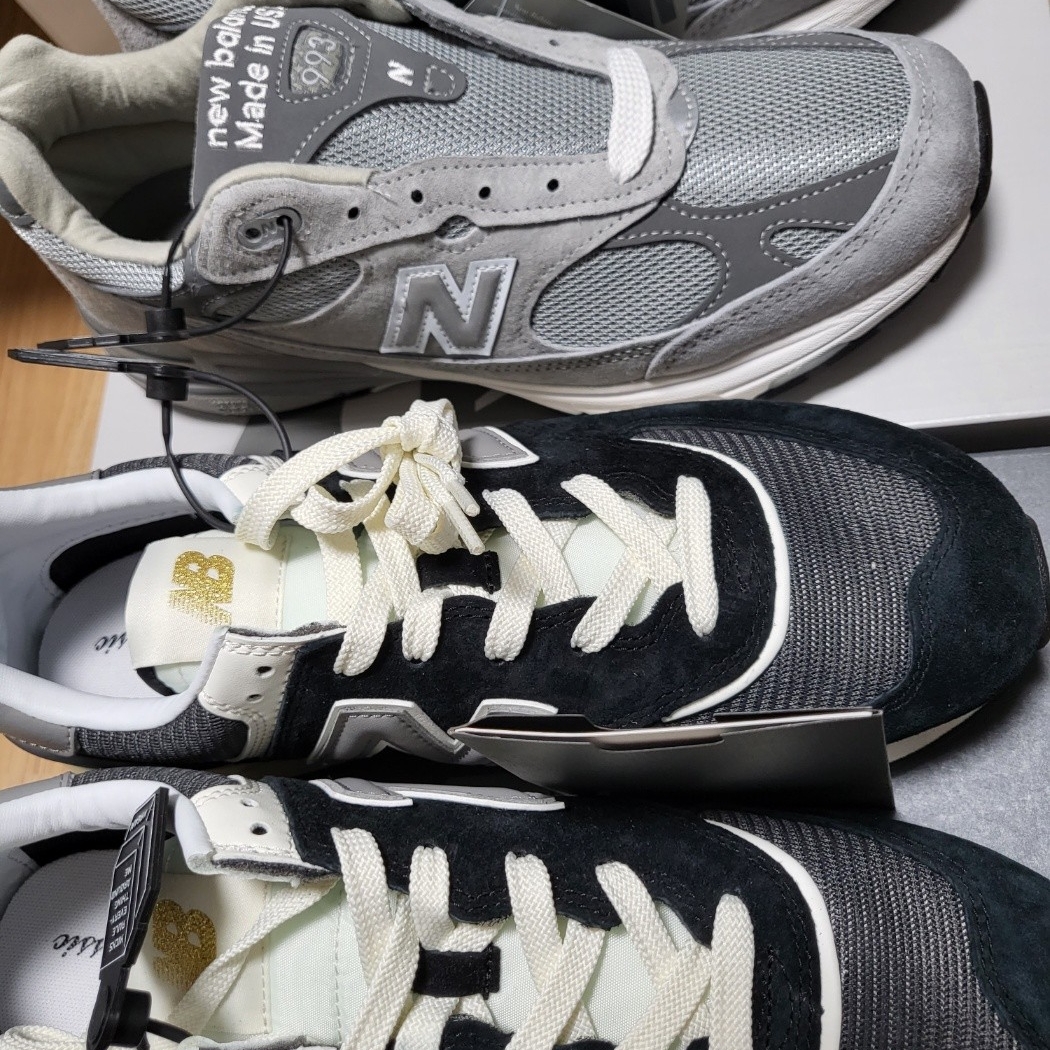 New Balance 993 Made in USA Grey - D Standard, New Balance 574 Legacy Black 착용 스타일