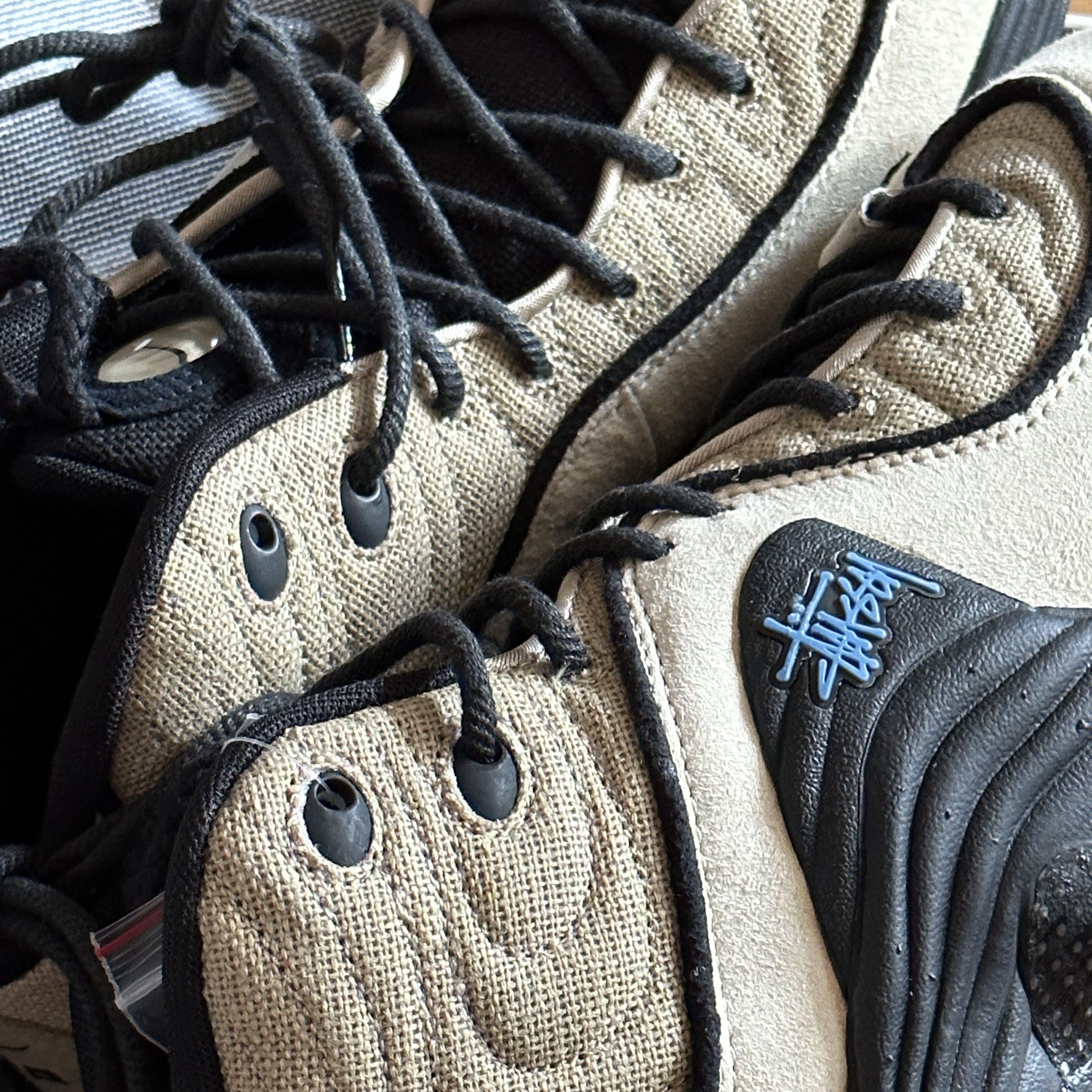 Nike x Stussy Air Penny II Rattan and Limestone 착용 스타일 - 3