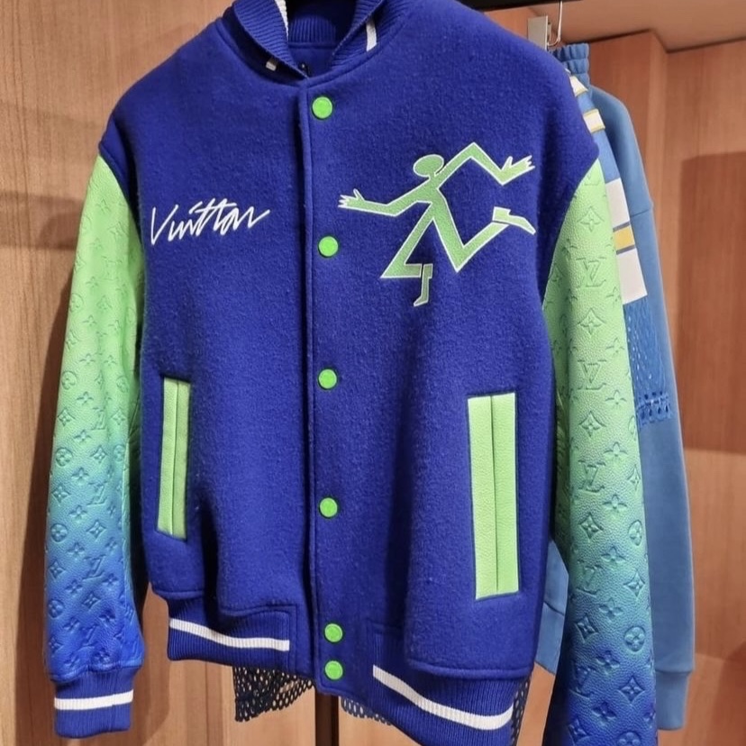 Louis Vuitton Mix Gradient Leather Bomber Heather Grey Blue 착용 스타일 - 1