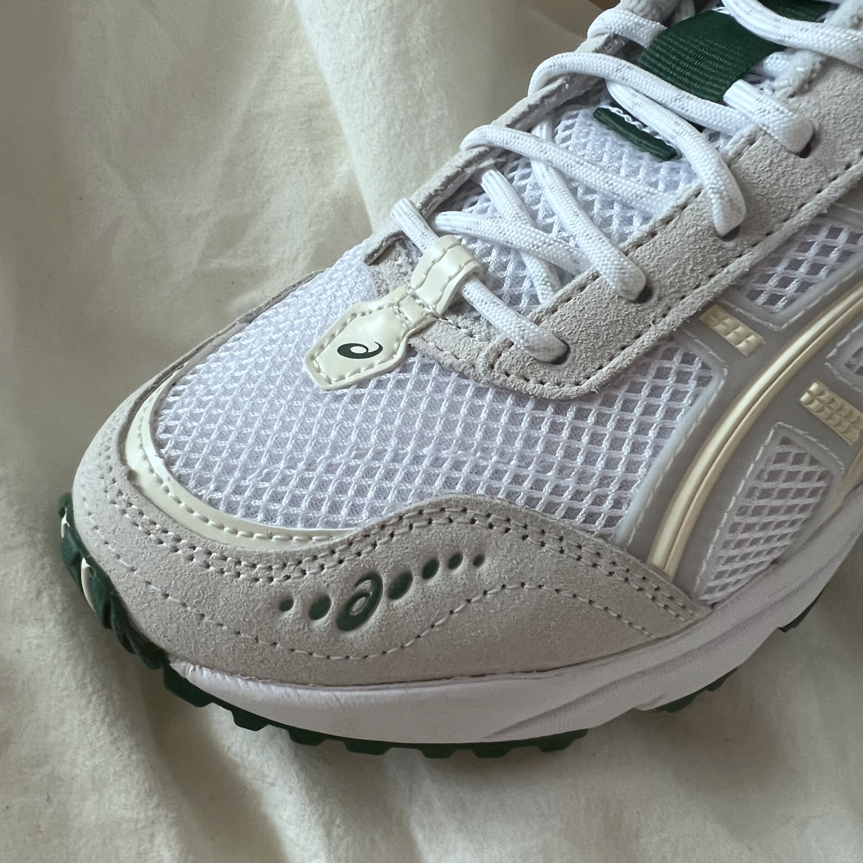 (W) Asics Gel-1090 V2 White Glacier Grey 착용 스타일 - 3