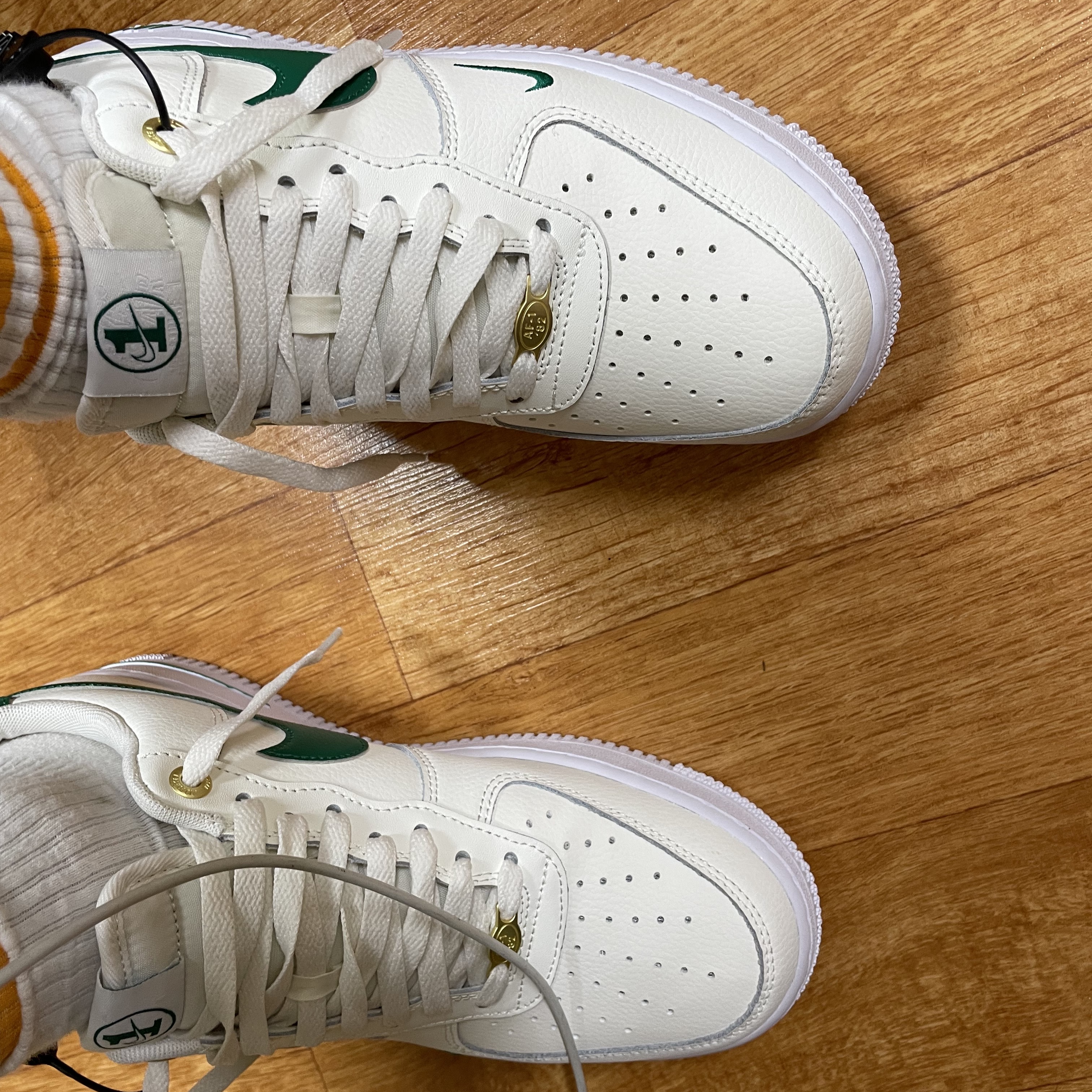Nike Air Force 1 '07 LV8 40th Anniversary Join Forces Sail Malachite 착용 스타일 - 4