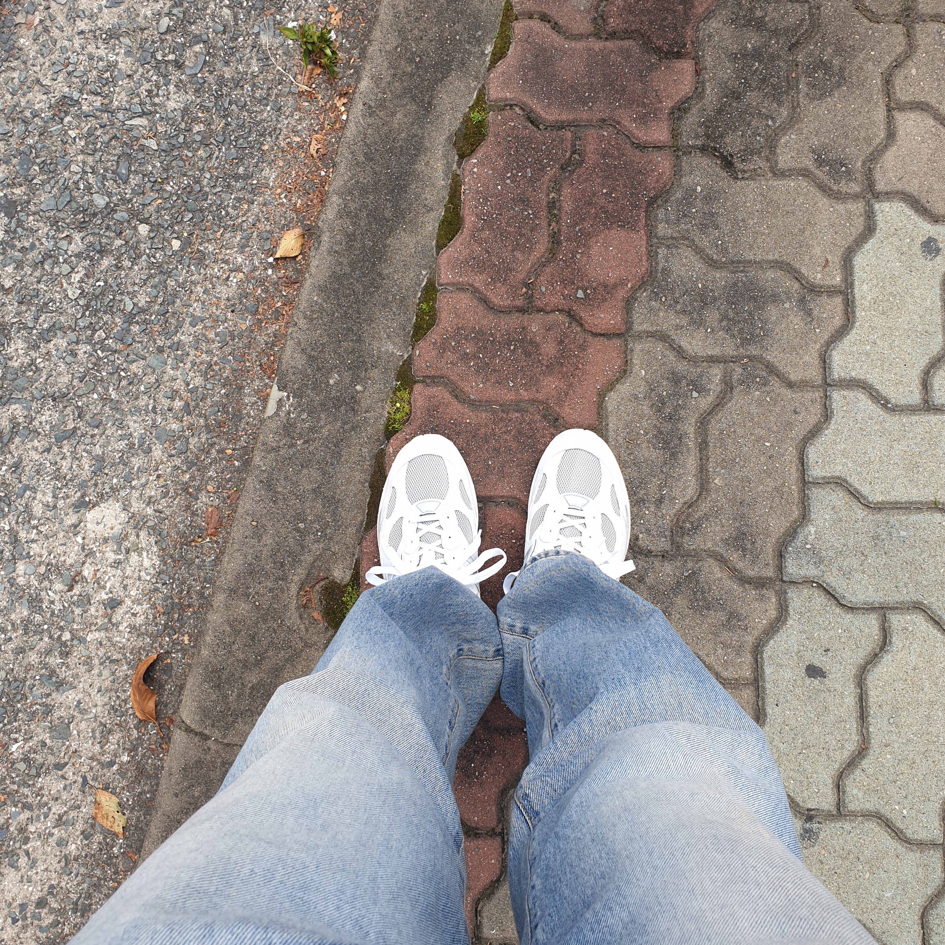 New Balance 992 Made in USA White Silver 착용 스타일 - 2