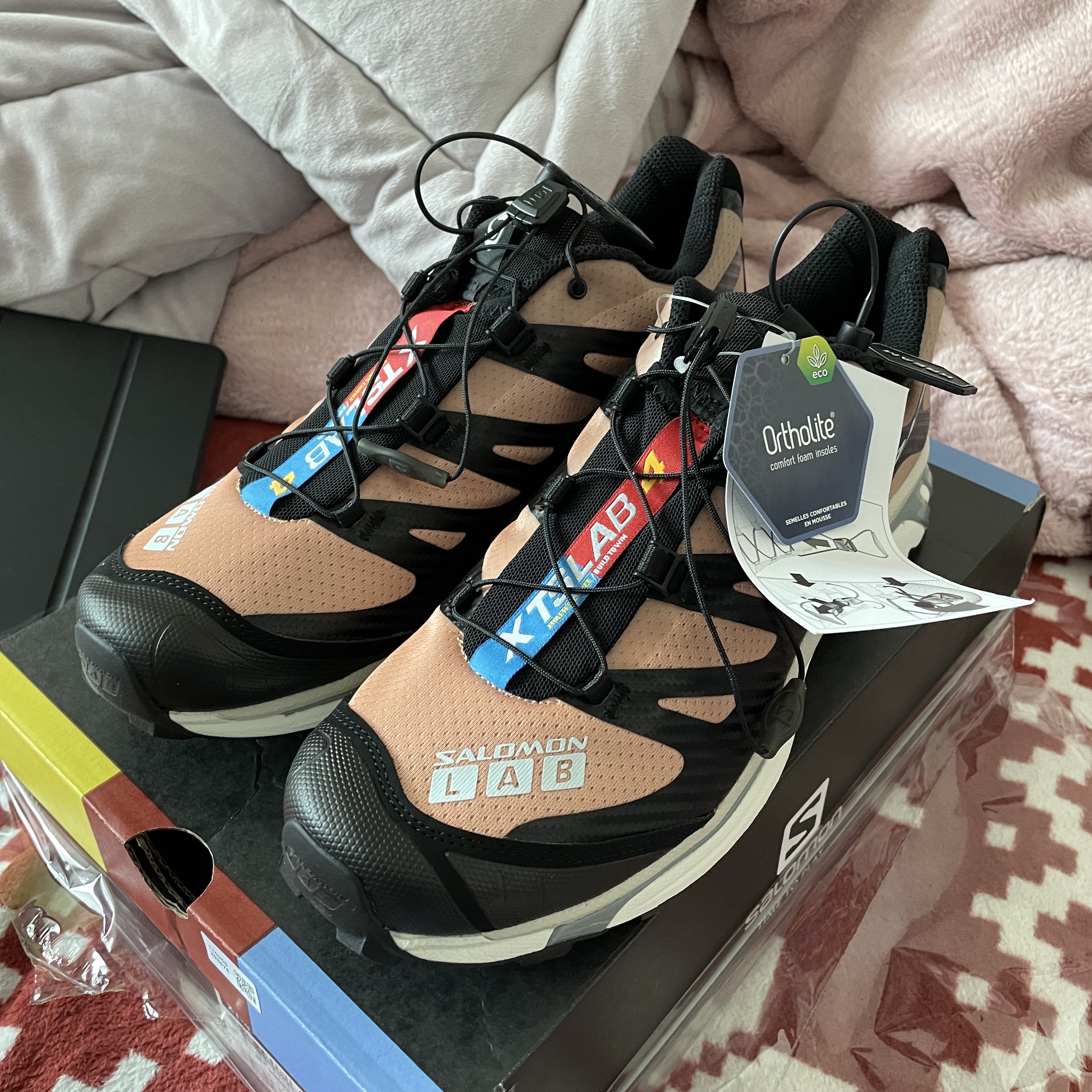 Salomon XT-4 Tobacco Brown 착용 스타일