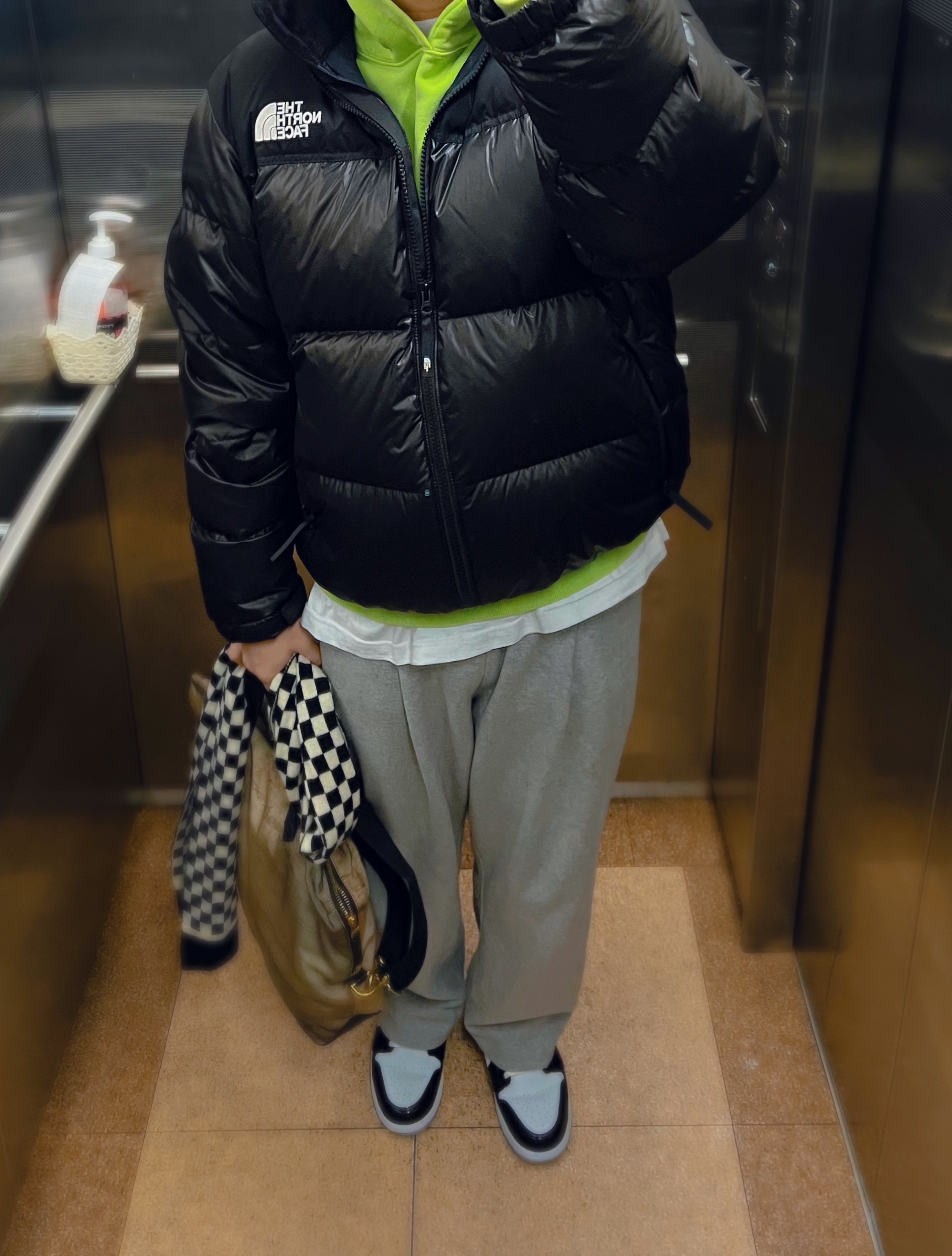 IAB Studio Pigment Hoodie & Sack Apple Green, IAB Studio Pigment Hoodie Apple Green 착용 스타일 - 3