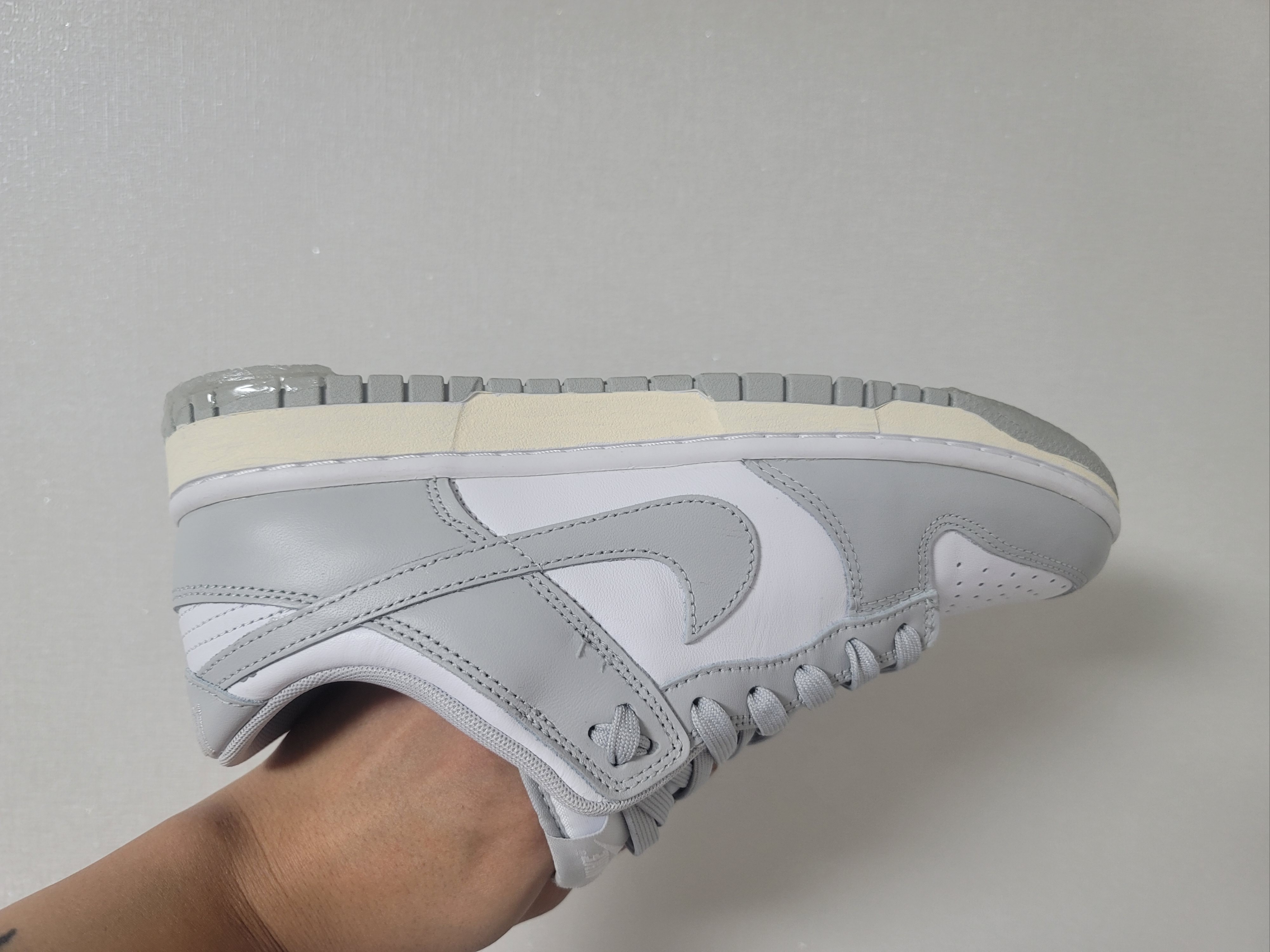 Nike Dunk Low Retro Grey Fog 착용 스타일 - 2
