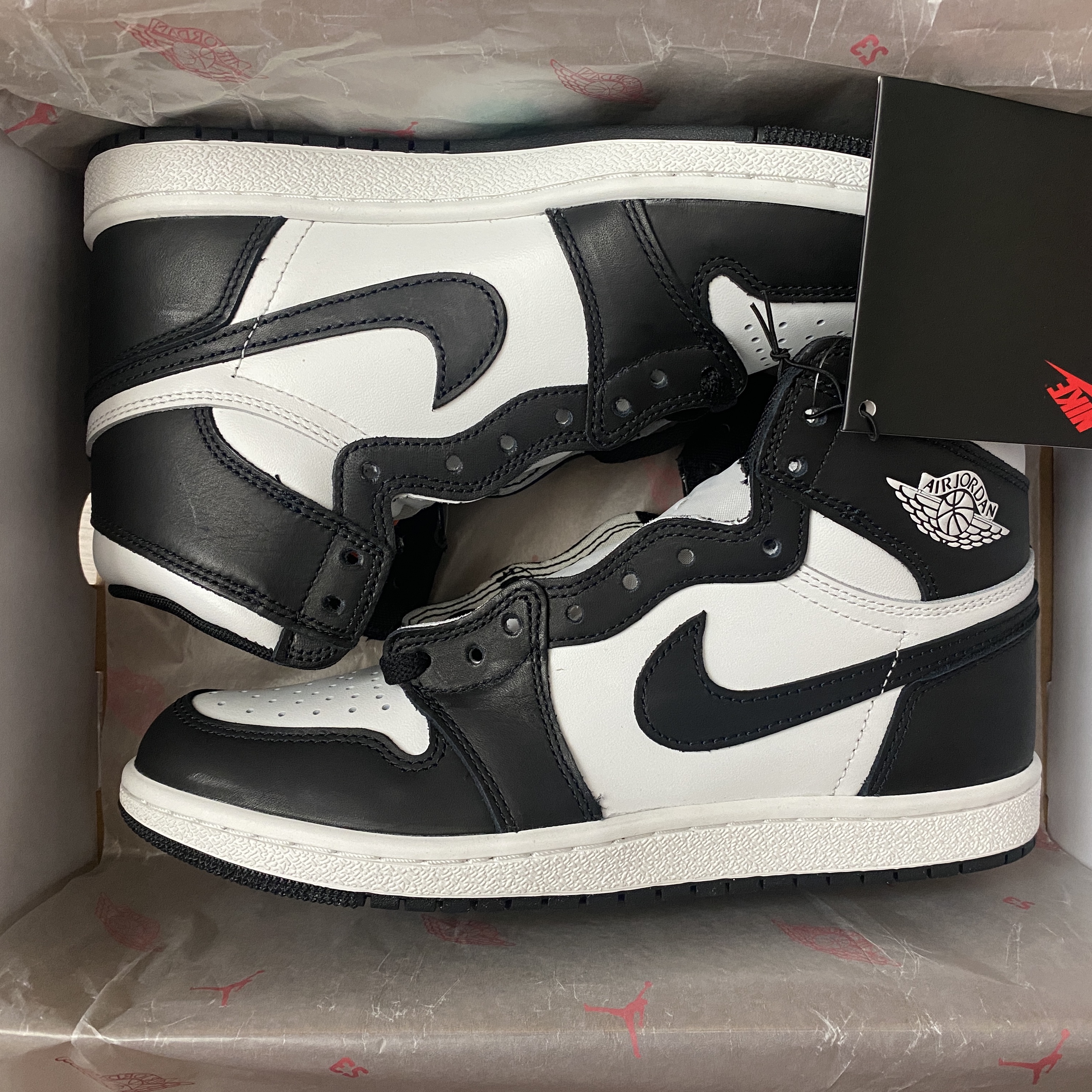 Jordan 1 High 85 Black White 착용 스타일