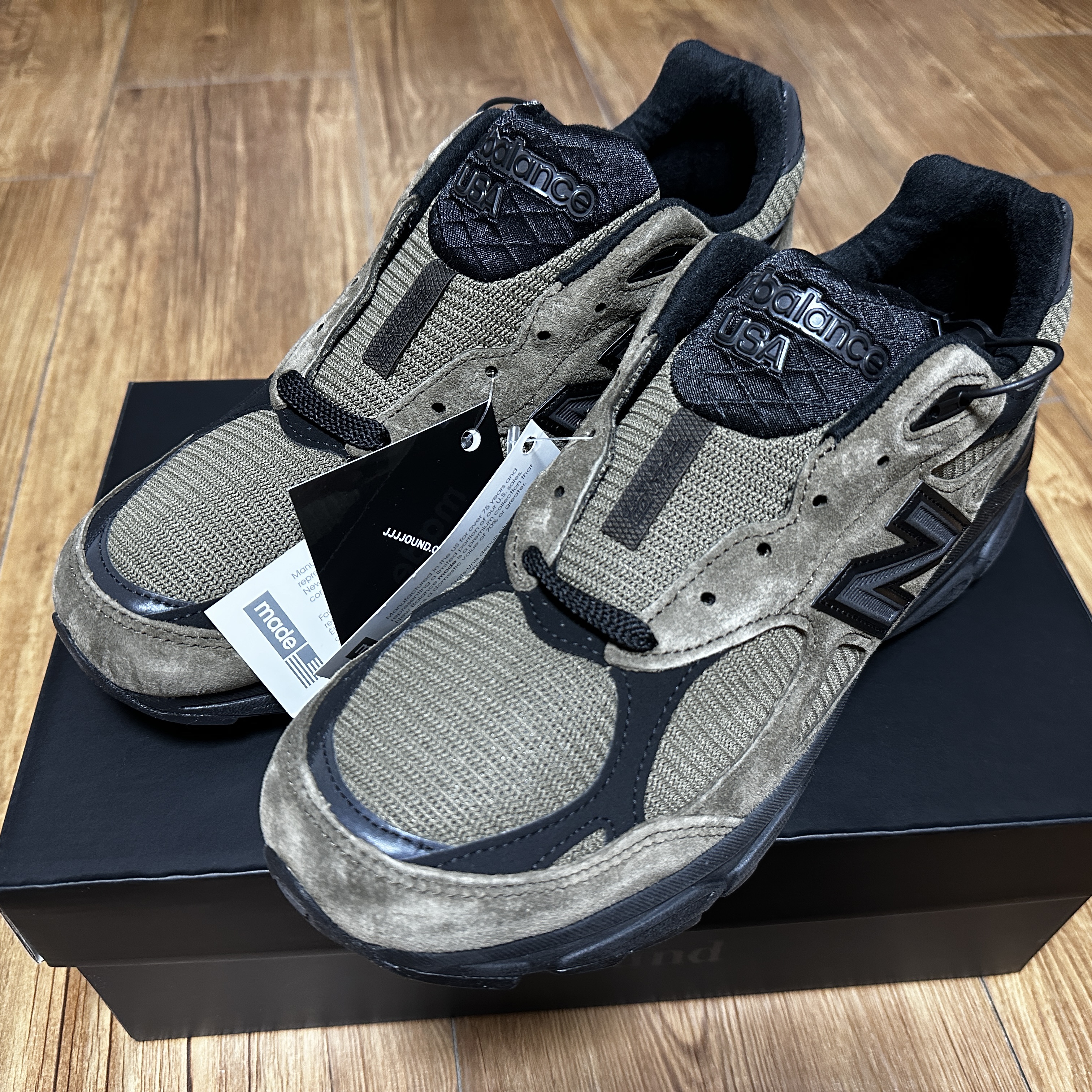 New Balance x JJJJound 990v3 Brown Black 착용 스타일 - 1
