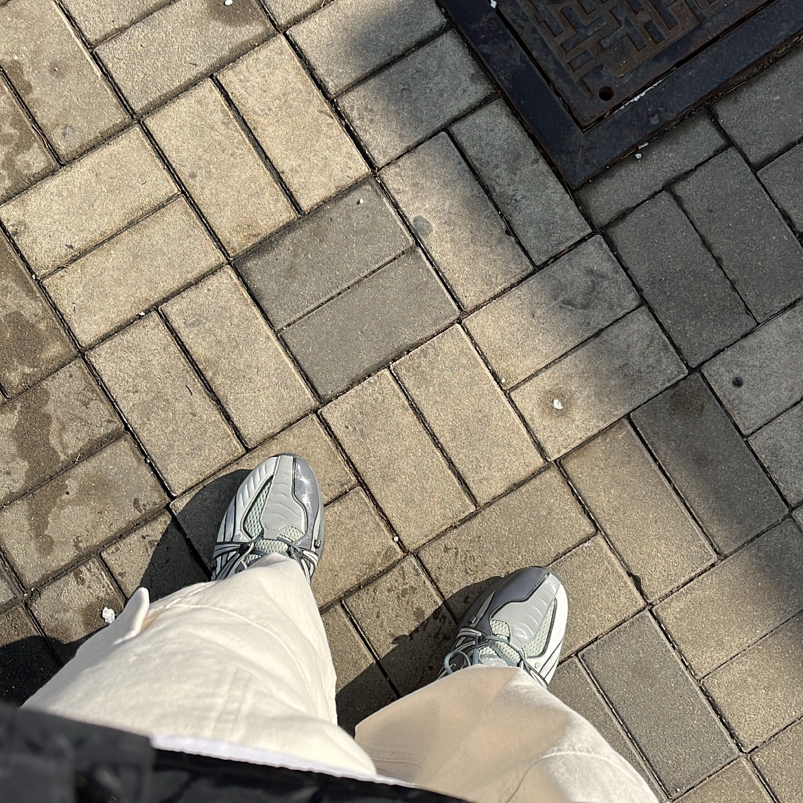 Asics x Andersson Bell HN2-S Protoblast Smoke Grey 착용 스타일 - 2