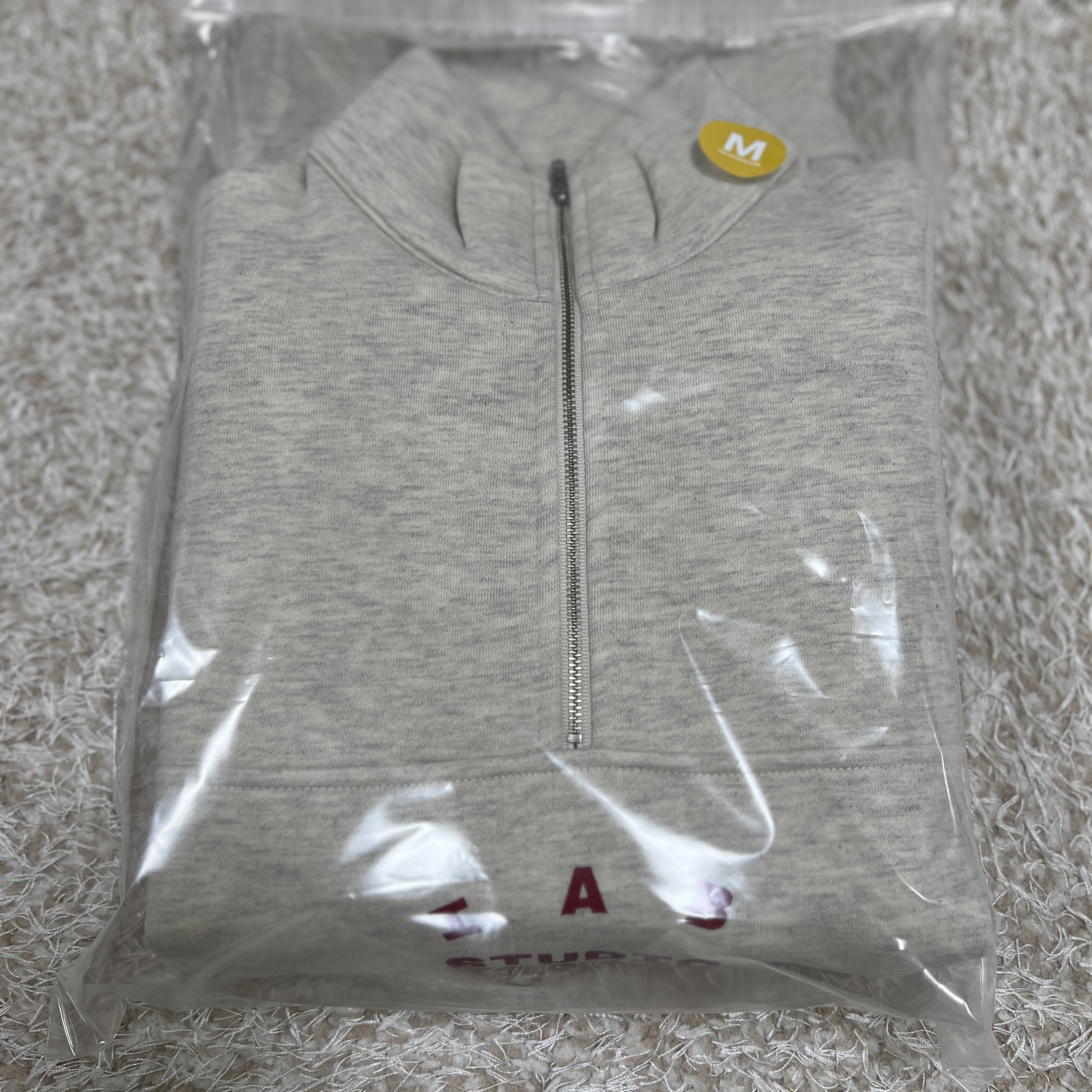IAB Studio Half Zip-Up Oatmeal Burgundy 착용 스타일