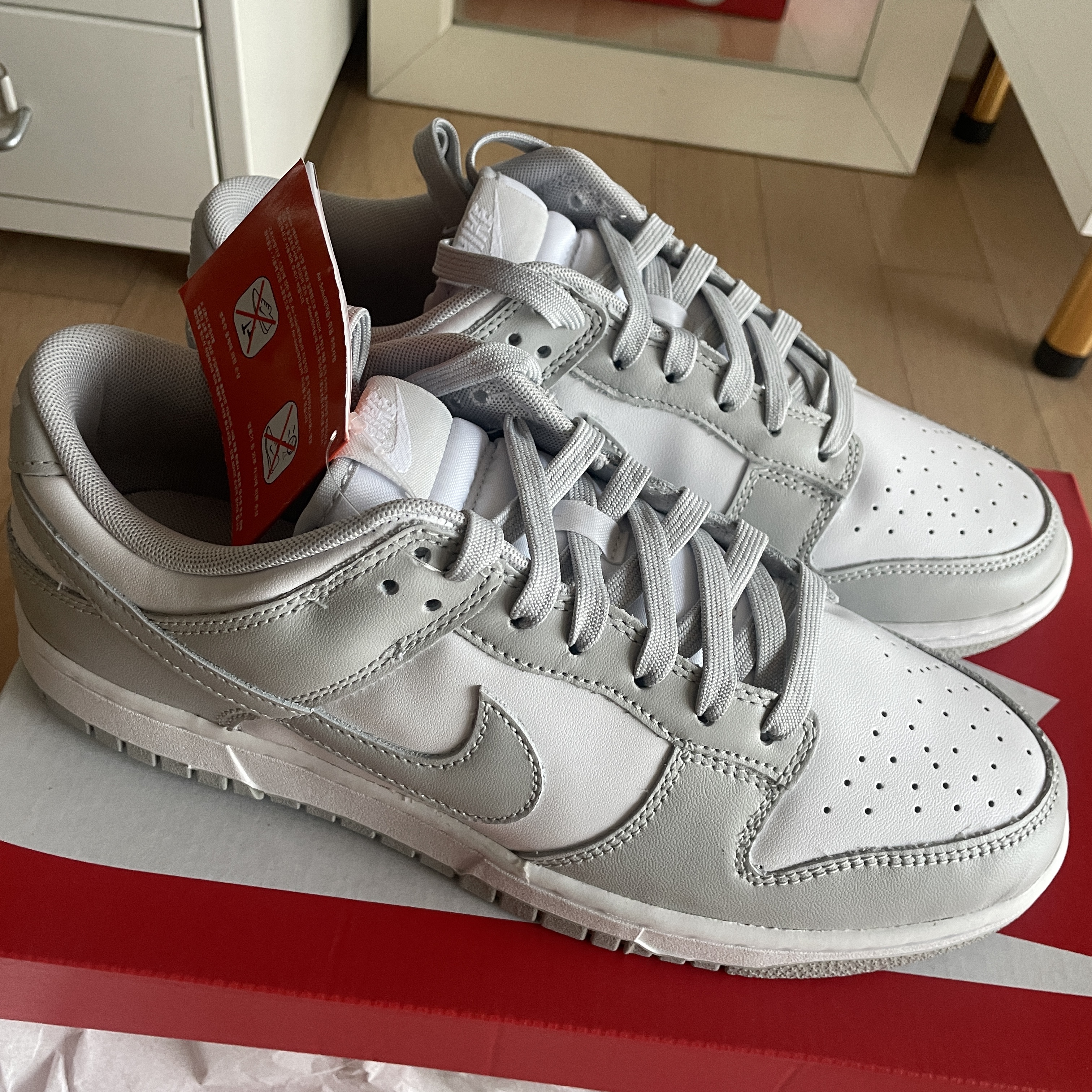 Nike Dunk Low Retro Grey Fog 착용 스타일