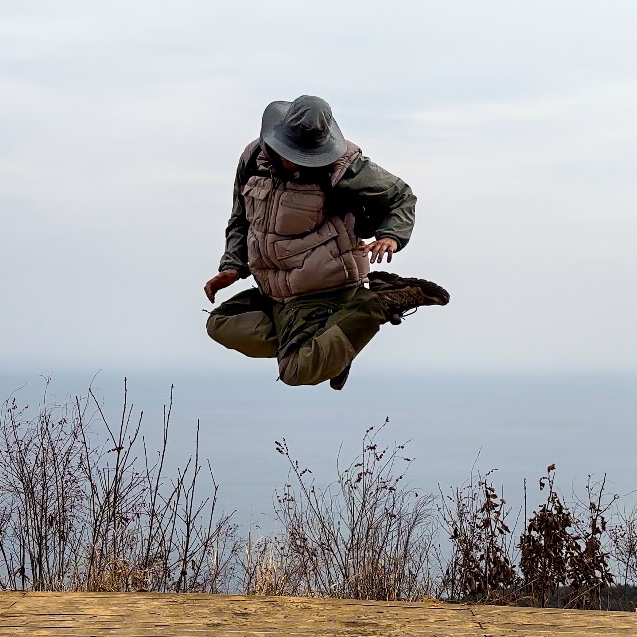 Nike ACG Smith Summit Cargo Pants Medium Olive - US/EU 착용 스타일 - 3
